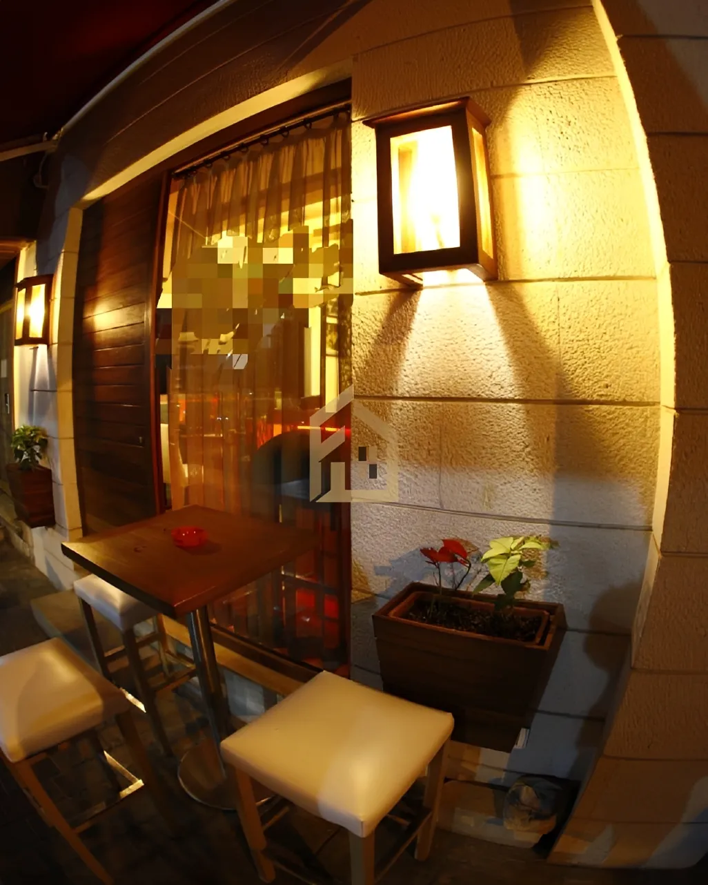 Shop for rent in Bourj Hammoud, Lebanon