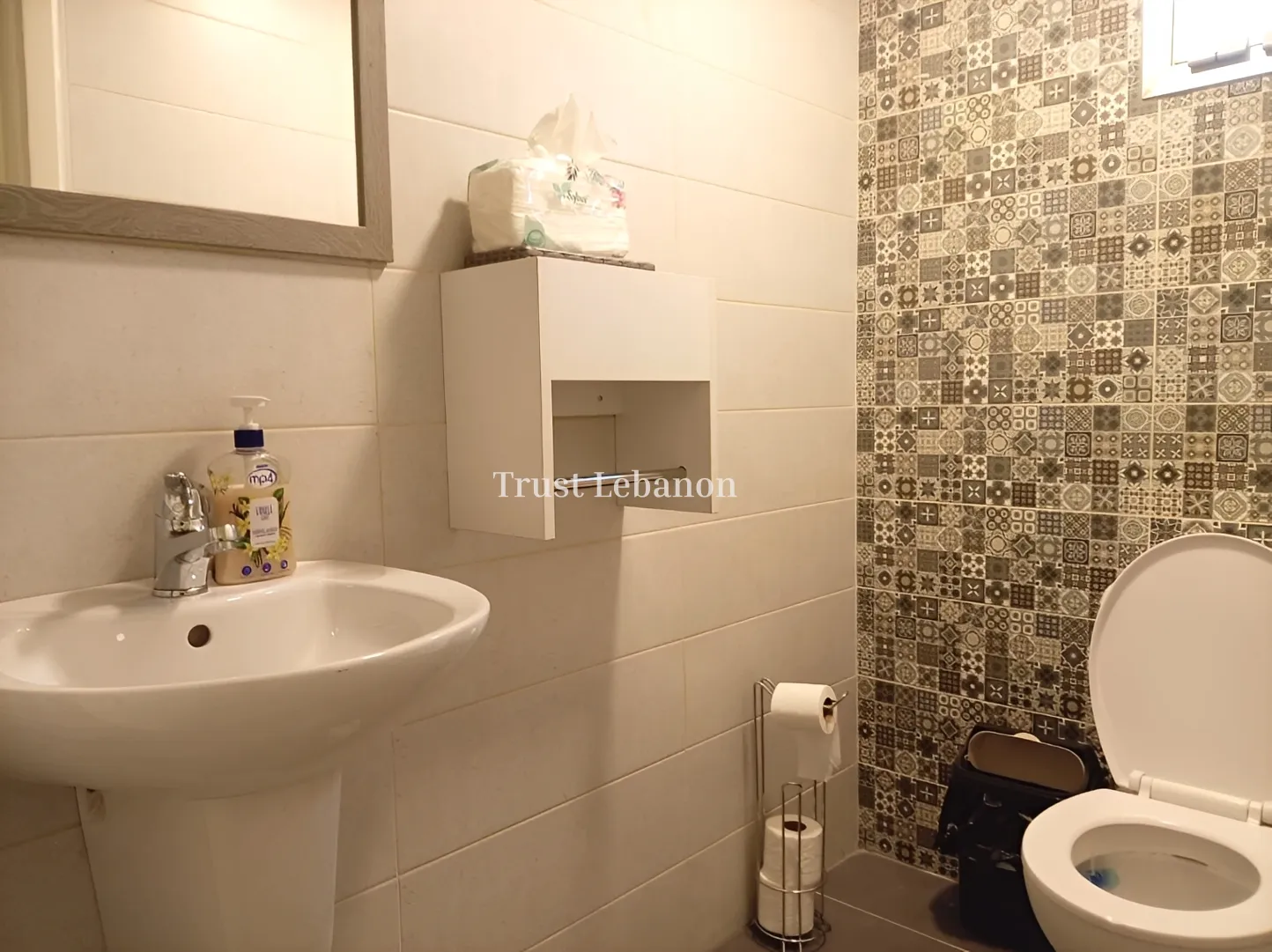 Office for rent in Jdeideh, Lebanon