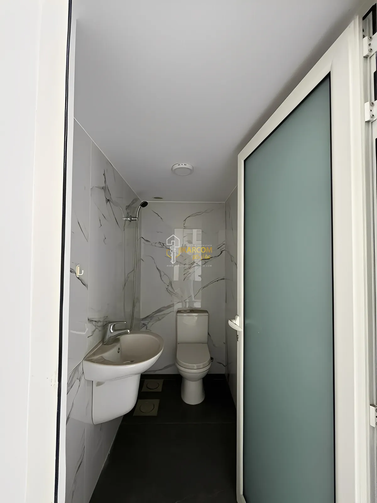 Shop For Rent in Zalka