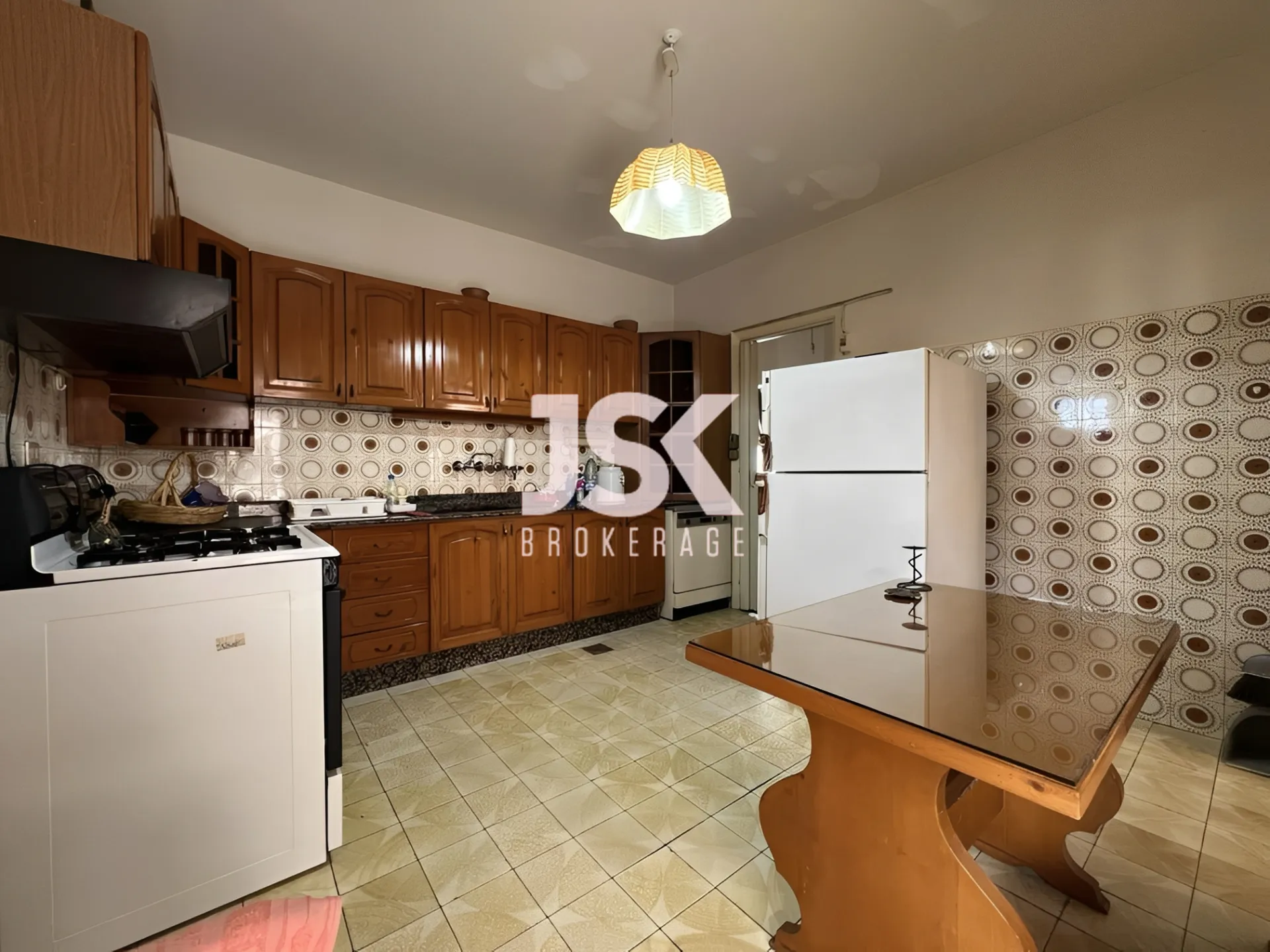 Apartment for Rent in Achrafieh, Remeil, Lebanon - 3 bed, 3 bath