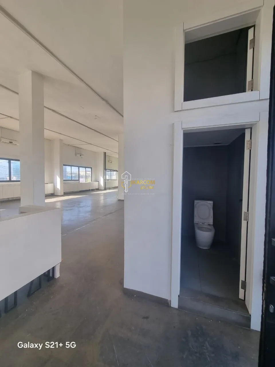 Office for rent in Dbayeh, Lebanon