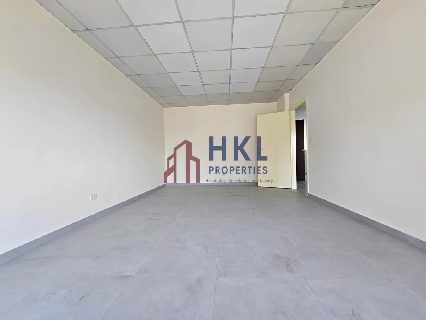 Office for rent in Hazmieh
