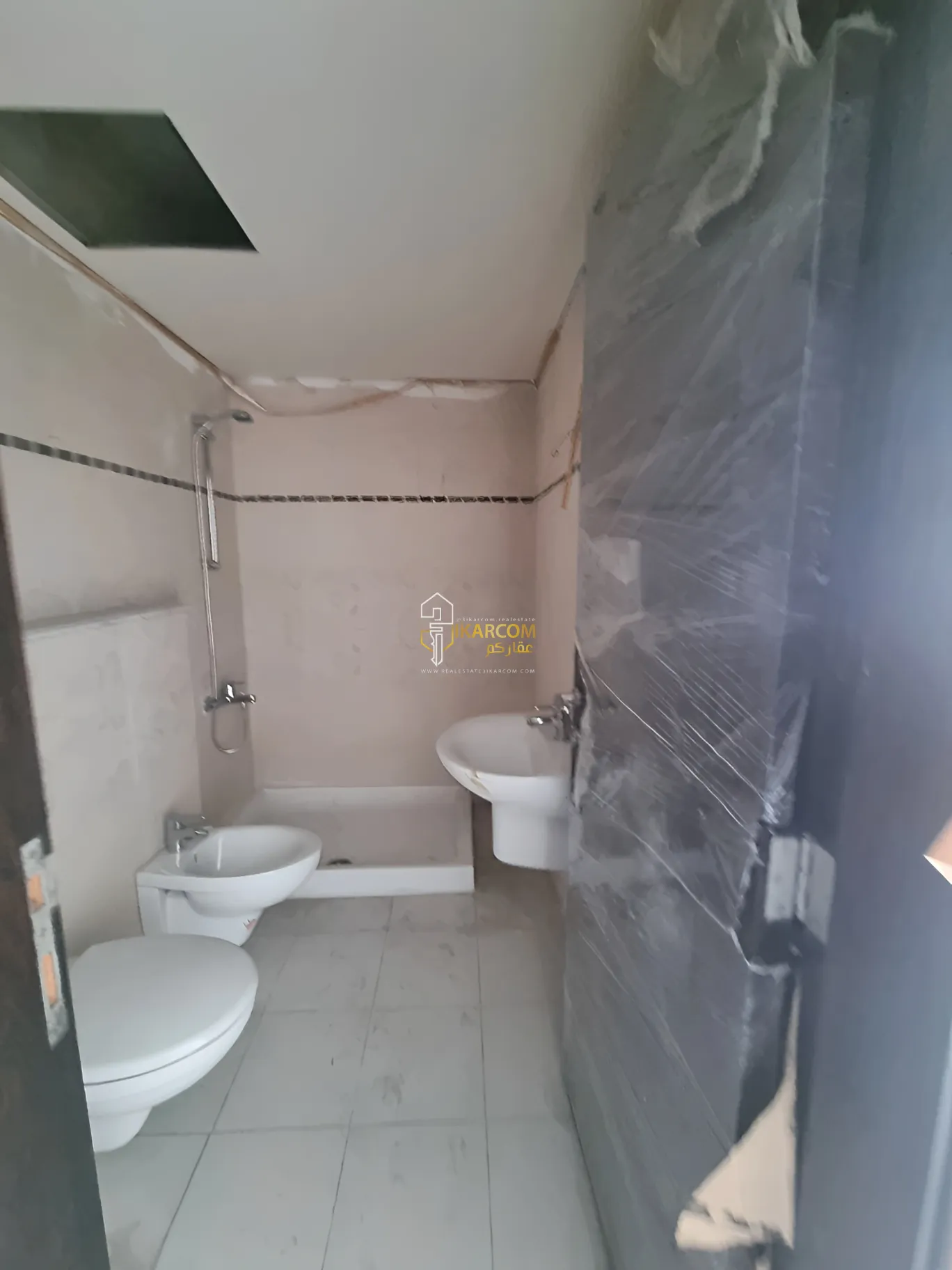 Apartment for sale in Ras Al Naba'a, Beirut, Lebanon