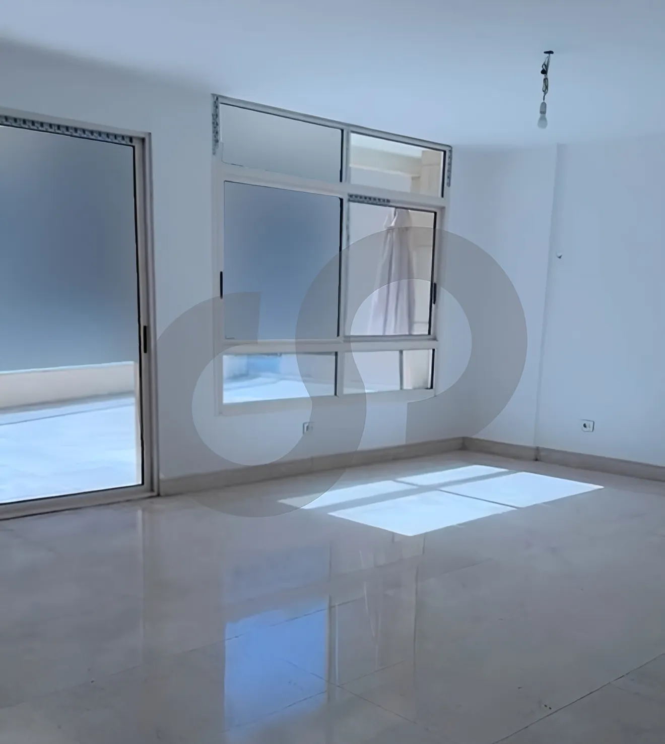 Villa for Sale in Kraytem - 3 bed, 5 bath