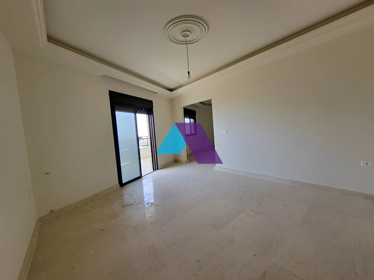 Apartment for Sale in Ballouneh