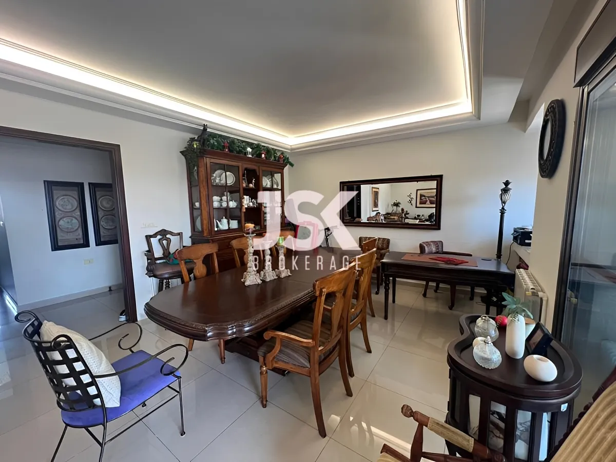 Apartment for Sale in Horch Tabet - 3 bed, 3 bath
