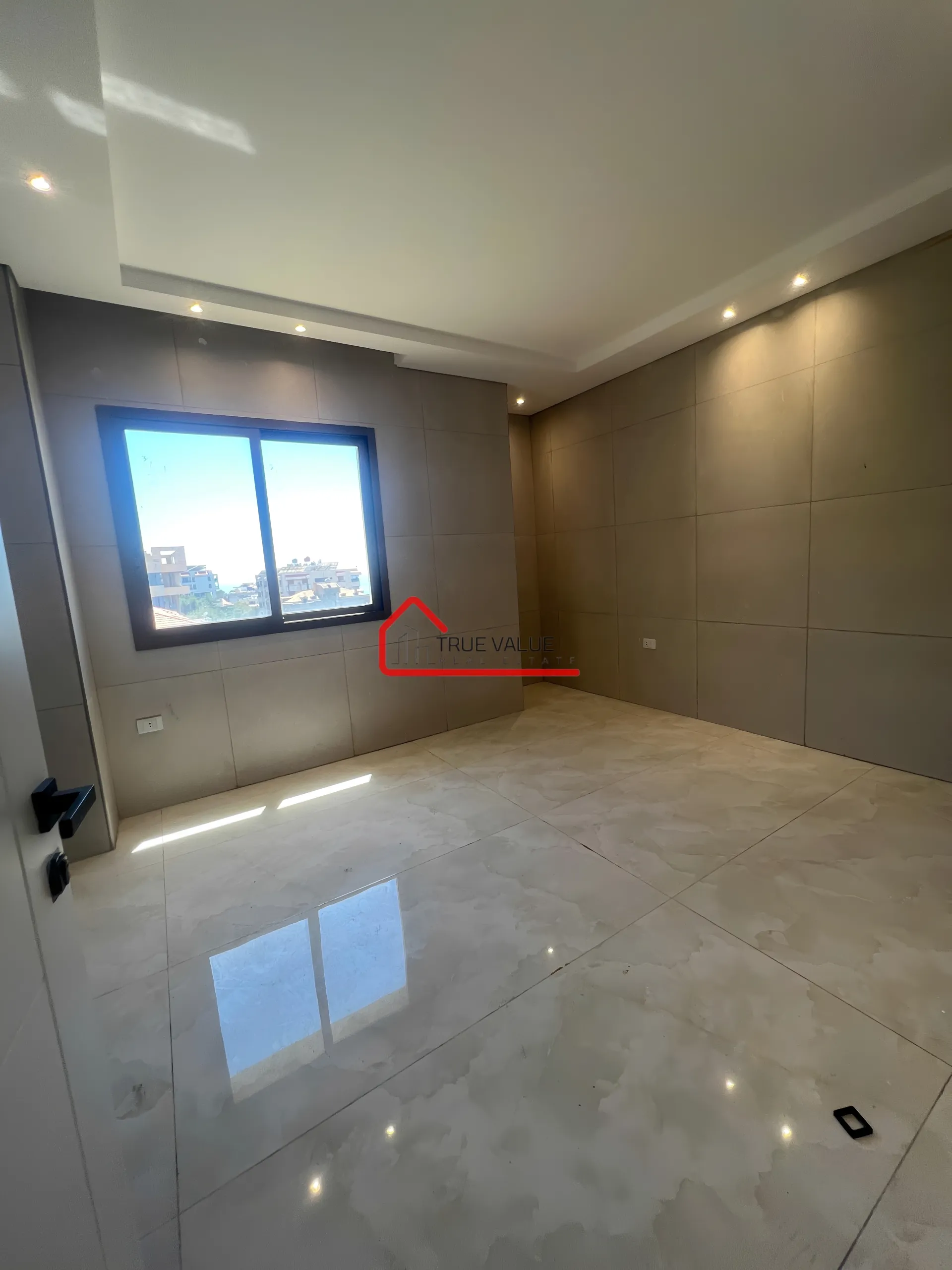 Apartment for sale in Dawhet el hoss, aley, lebanon