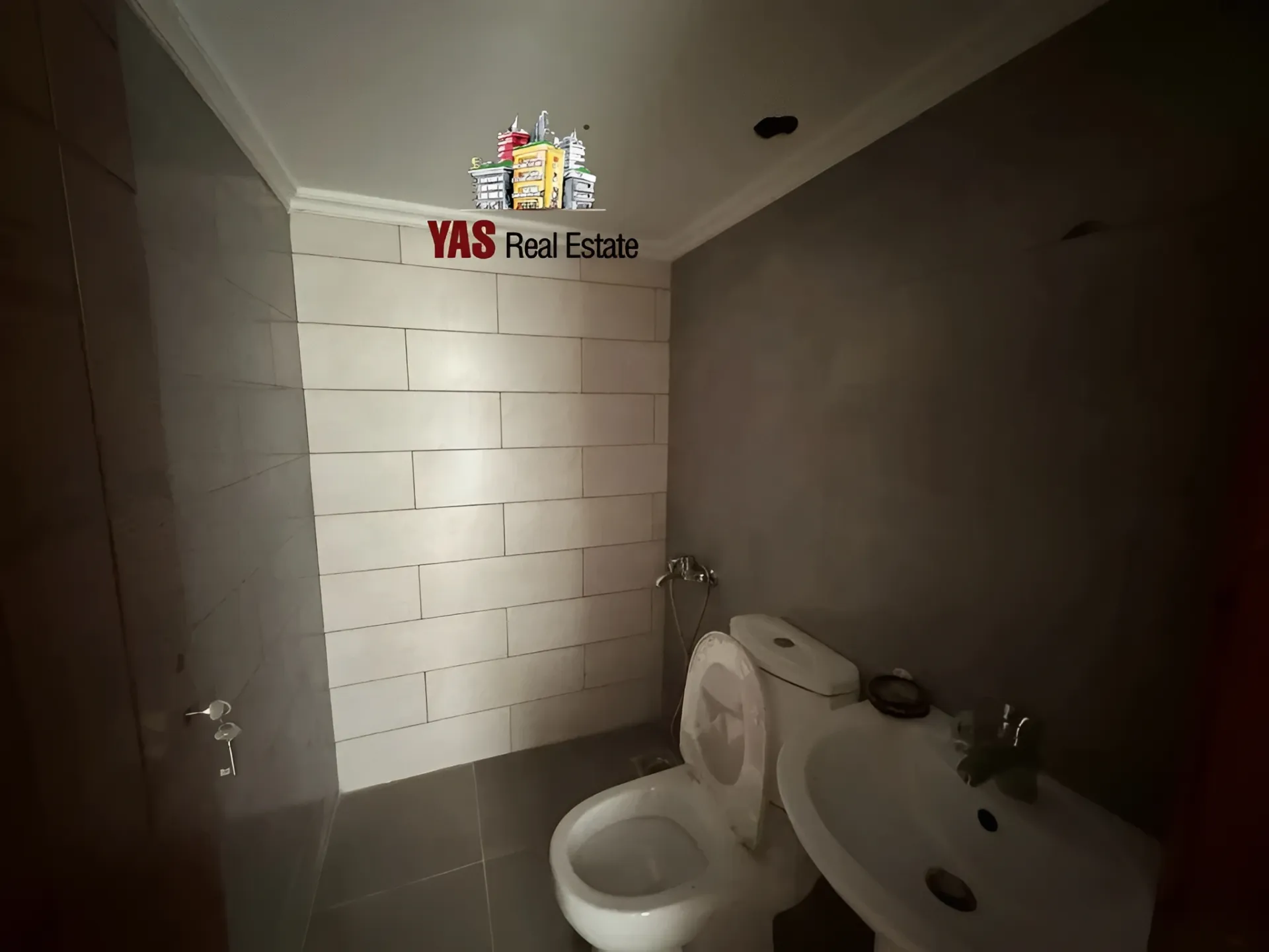 Apartment for Sale in Ballouneh