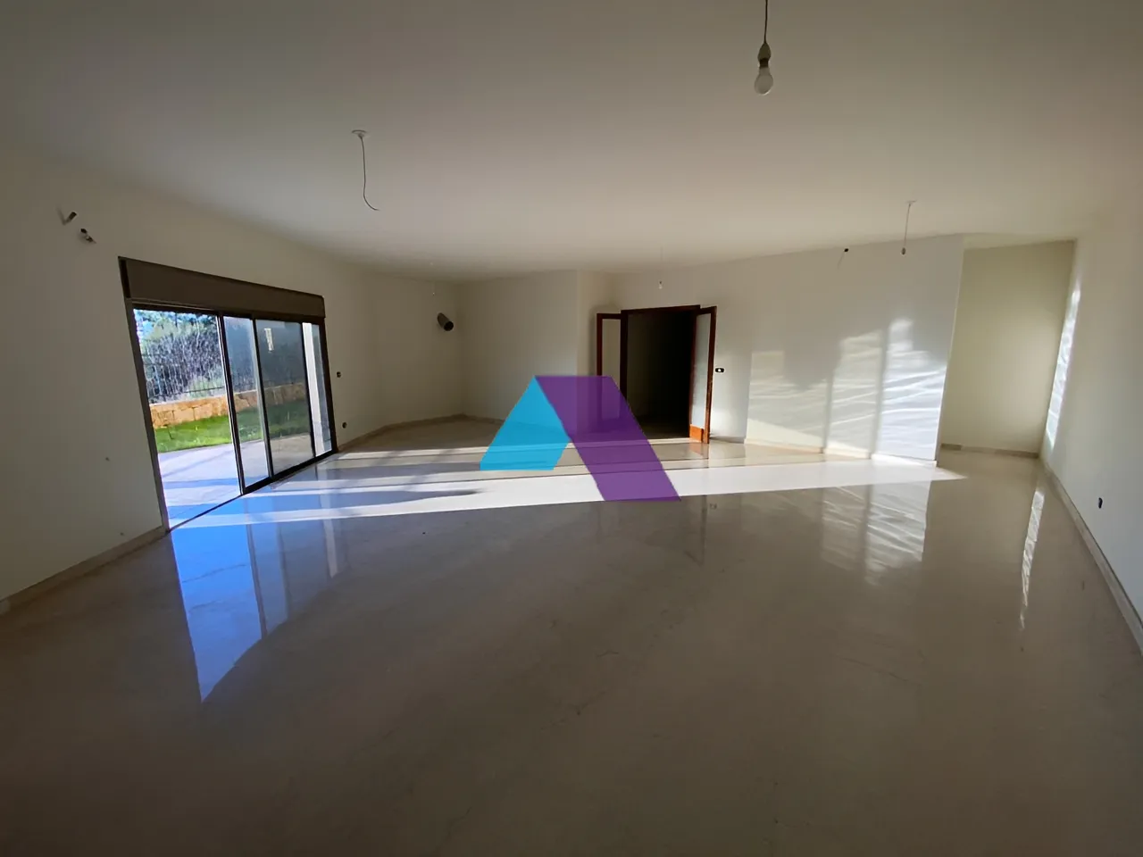 Apartment for Sale in Ballouneh