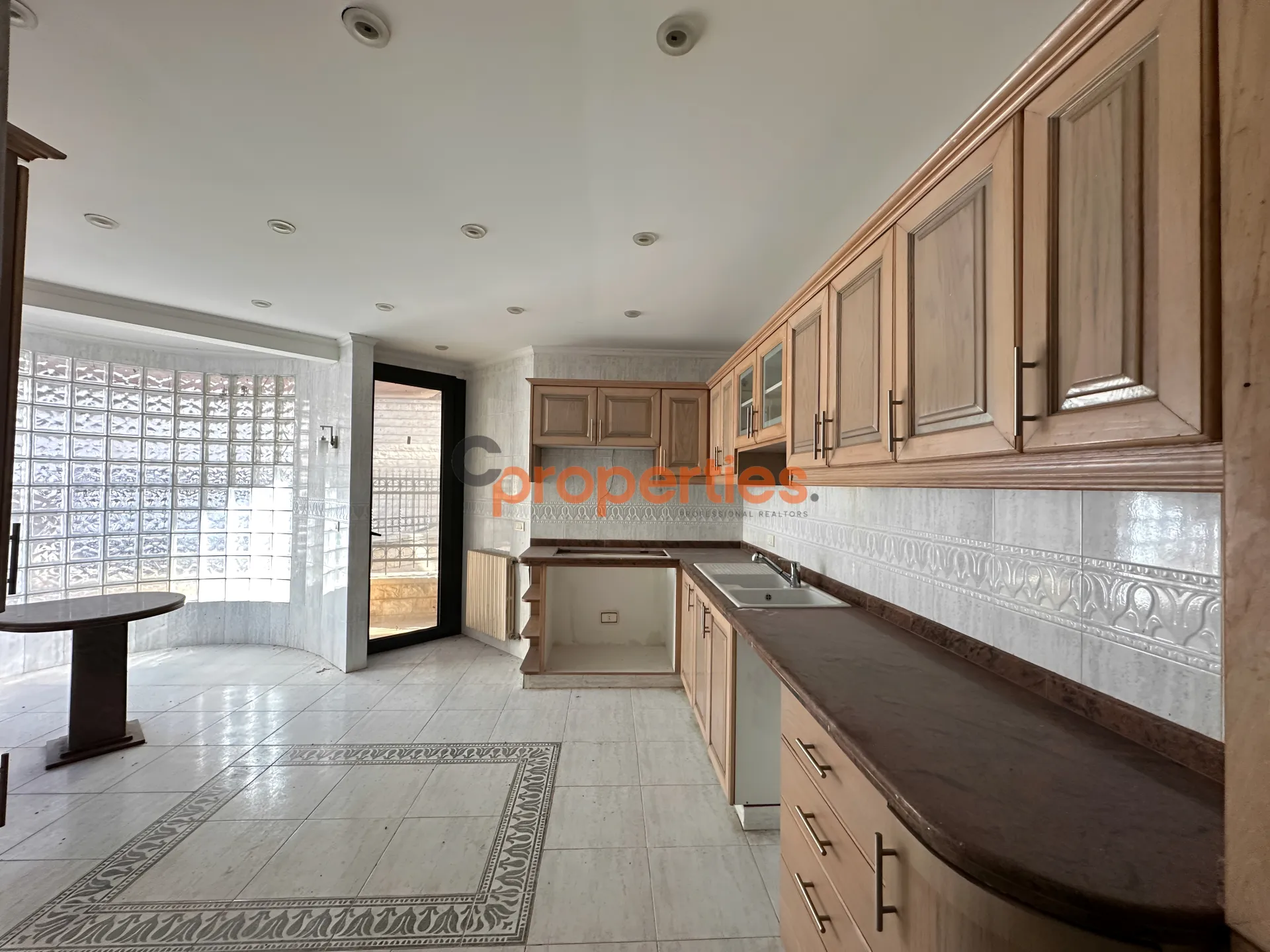 Apartment for rent in Biyyadah, Lebanon - 4 bed, 3 bath