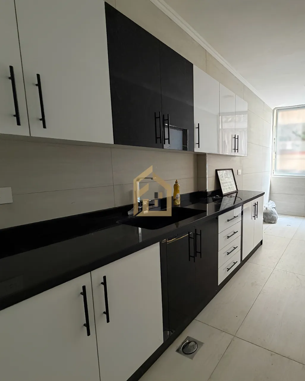 Apartment for sale in Ras Al Naba'a, Beirut, Lebanon - 2 bed, 2 bath