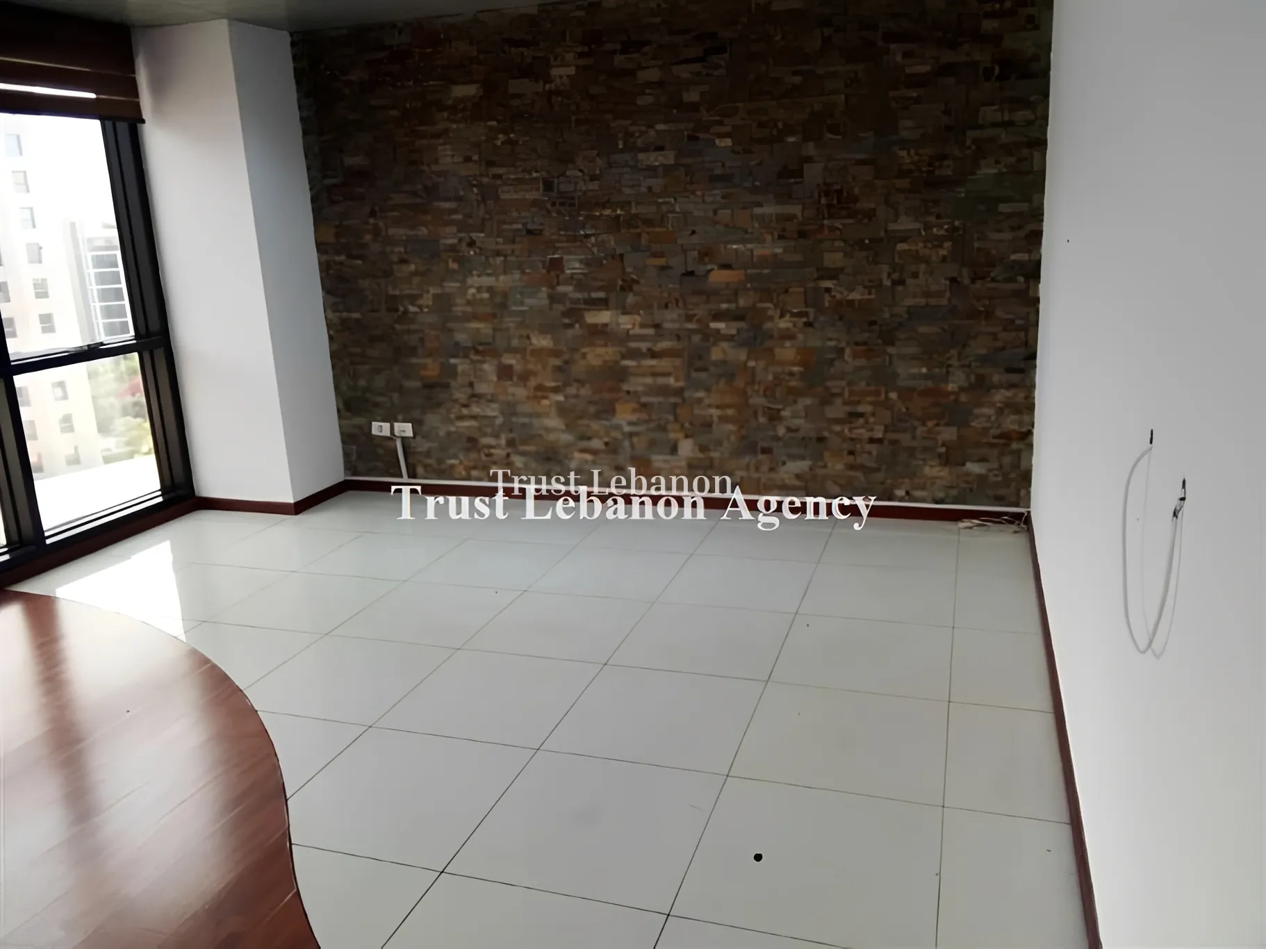 Office for rent in Dekwaneh, Lebanon