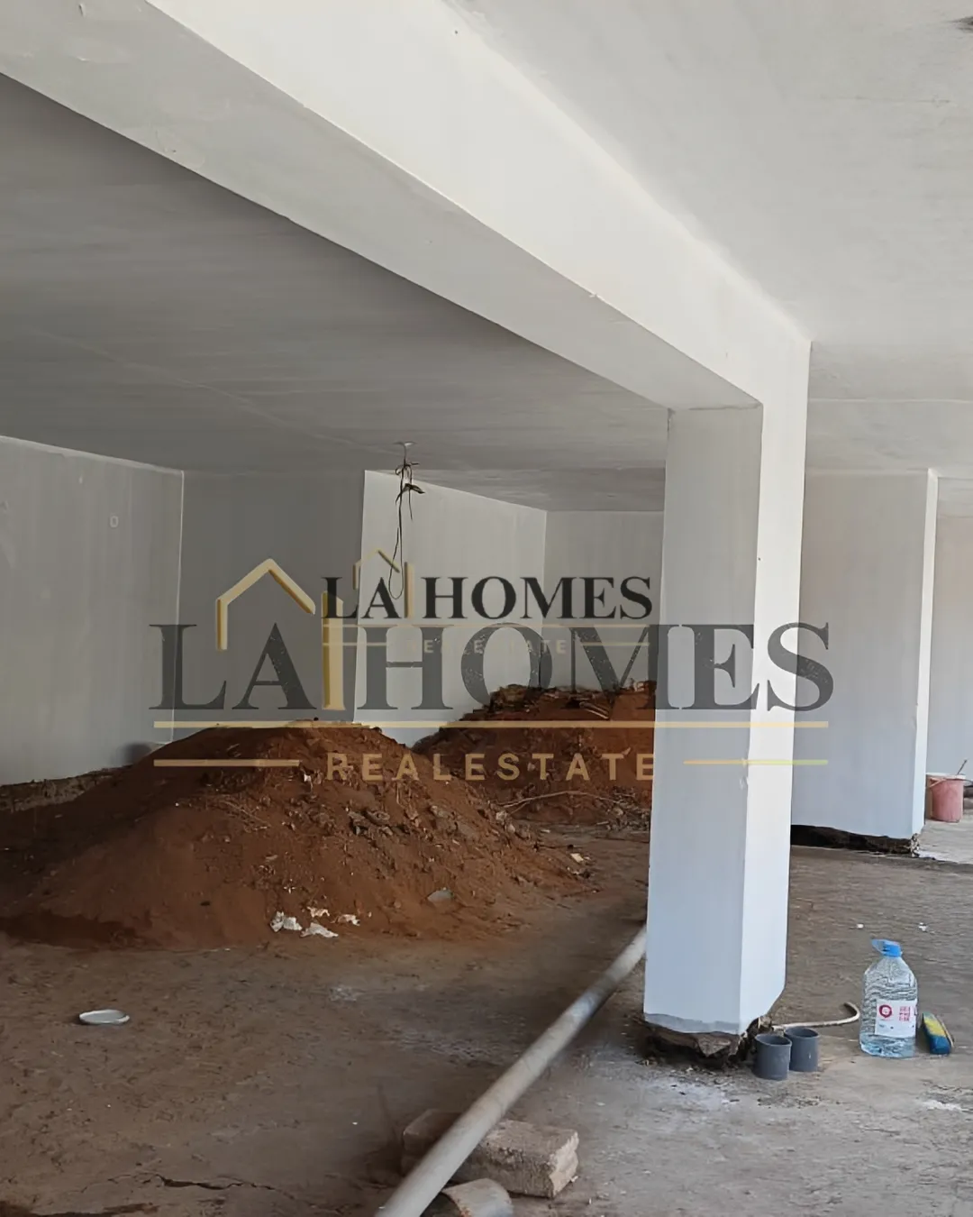 Office for sale in Horch Tabet