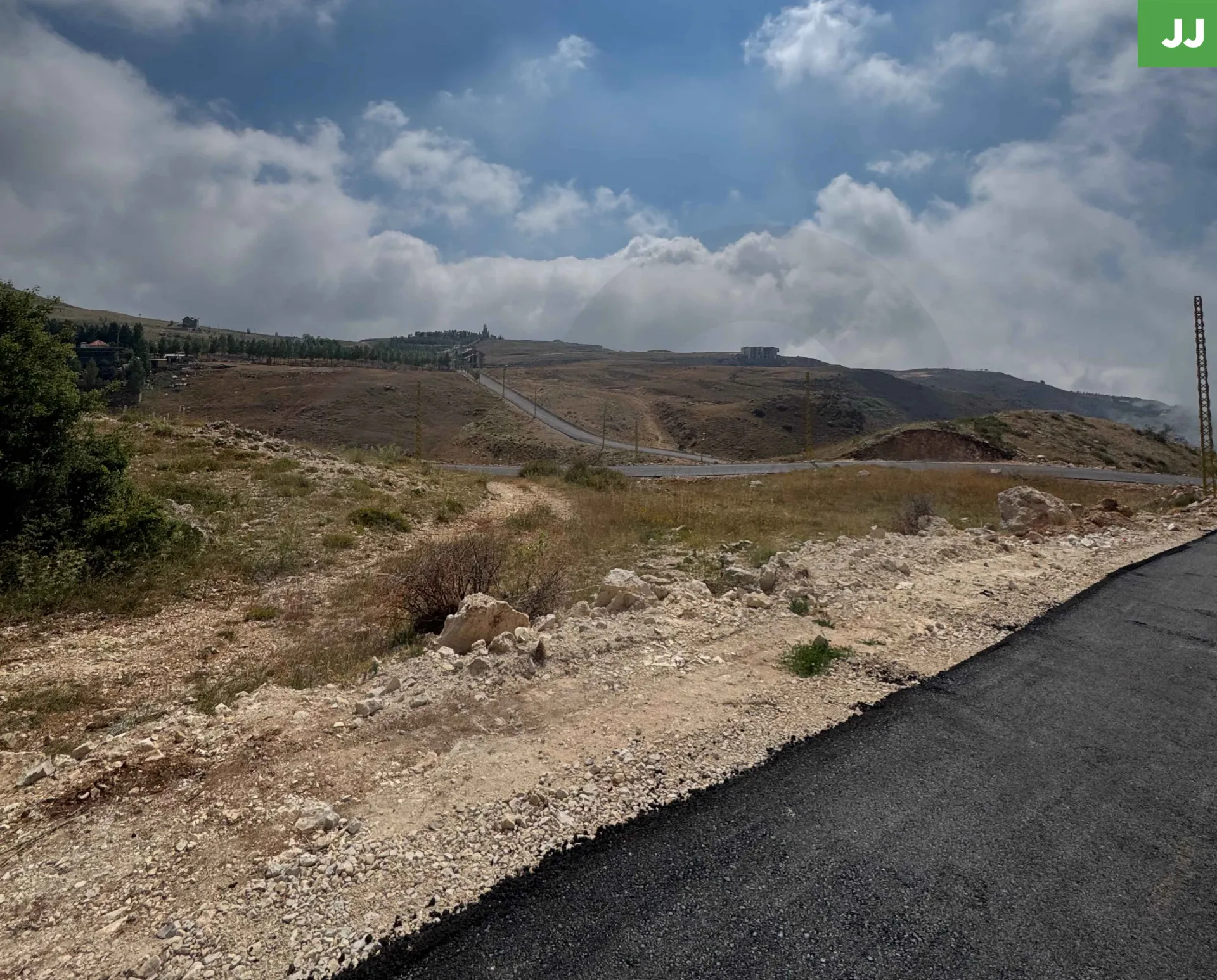 Land for Sale in Zaarour