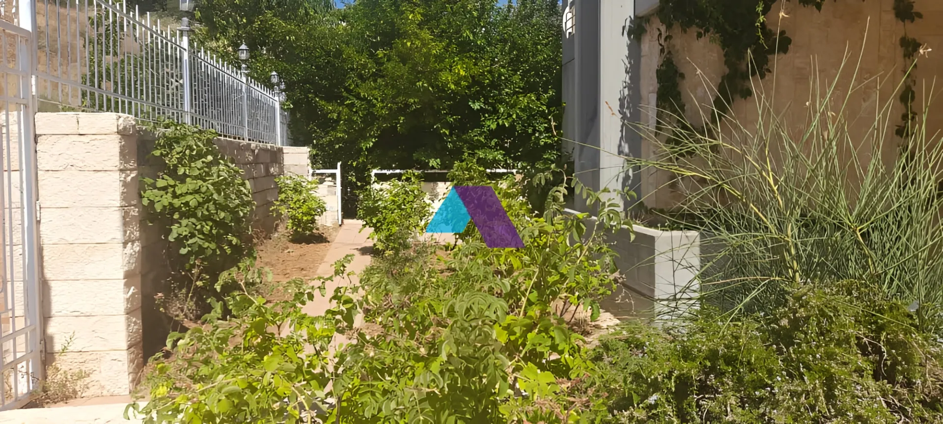 Villa for Sale in Faitroun