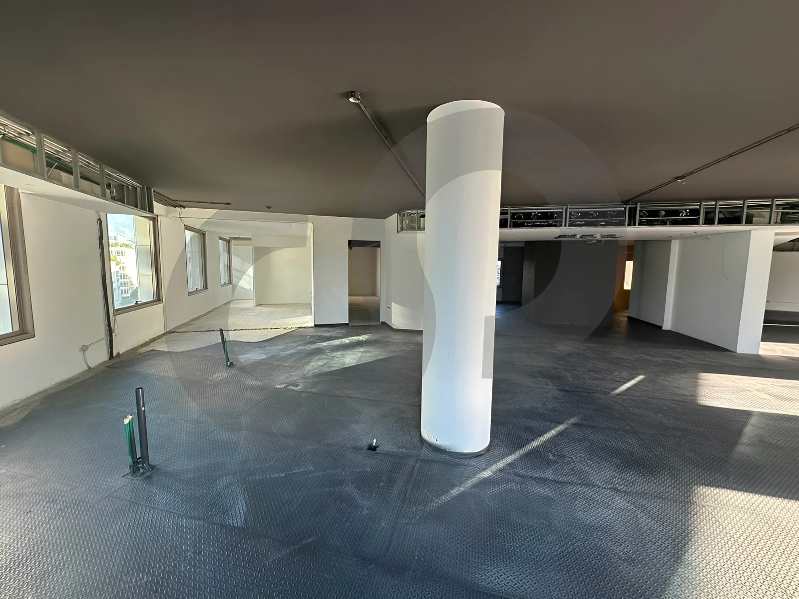 Building for Rent in Downtown