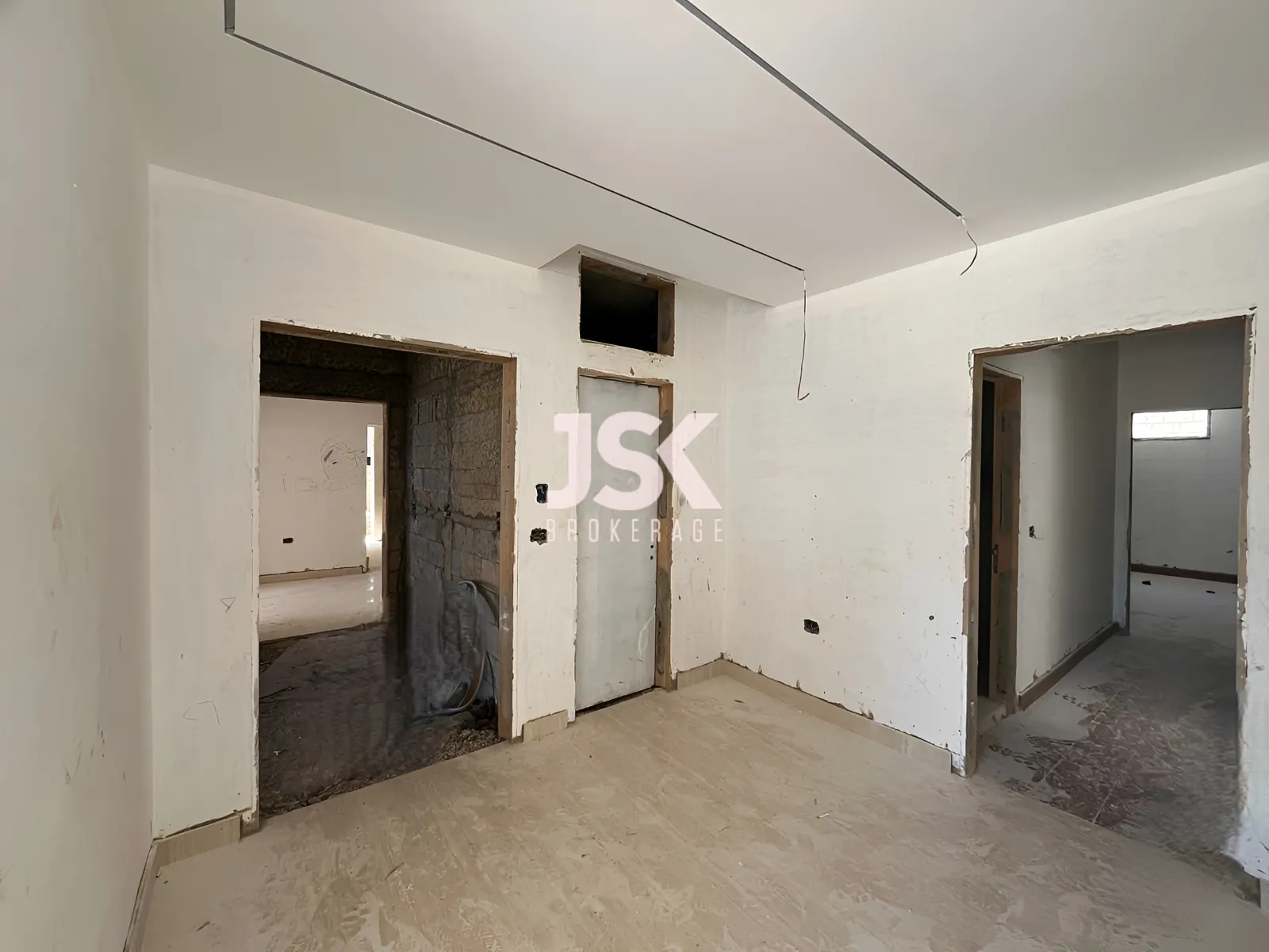 Apartment for Sale in Koura - 2 bed, 3 bath