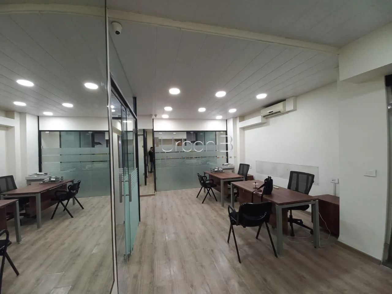 Office for rent in Forn el chebbak, lebanon