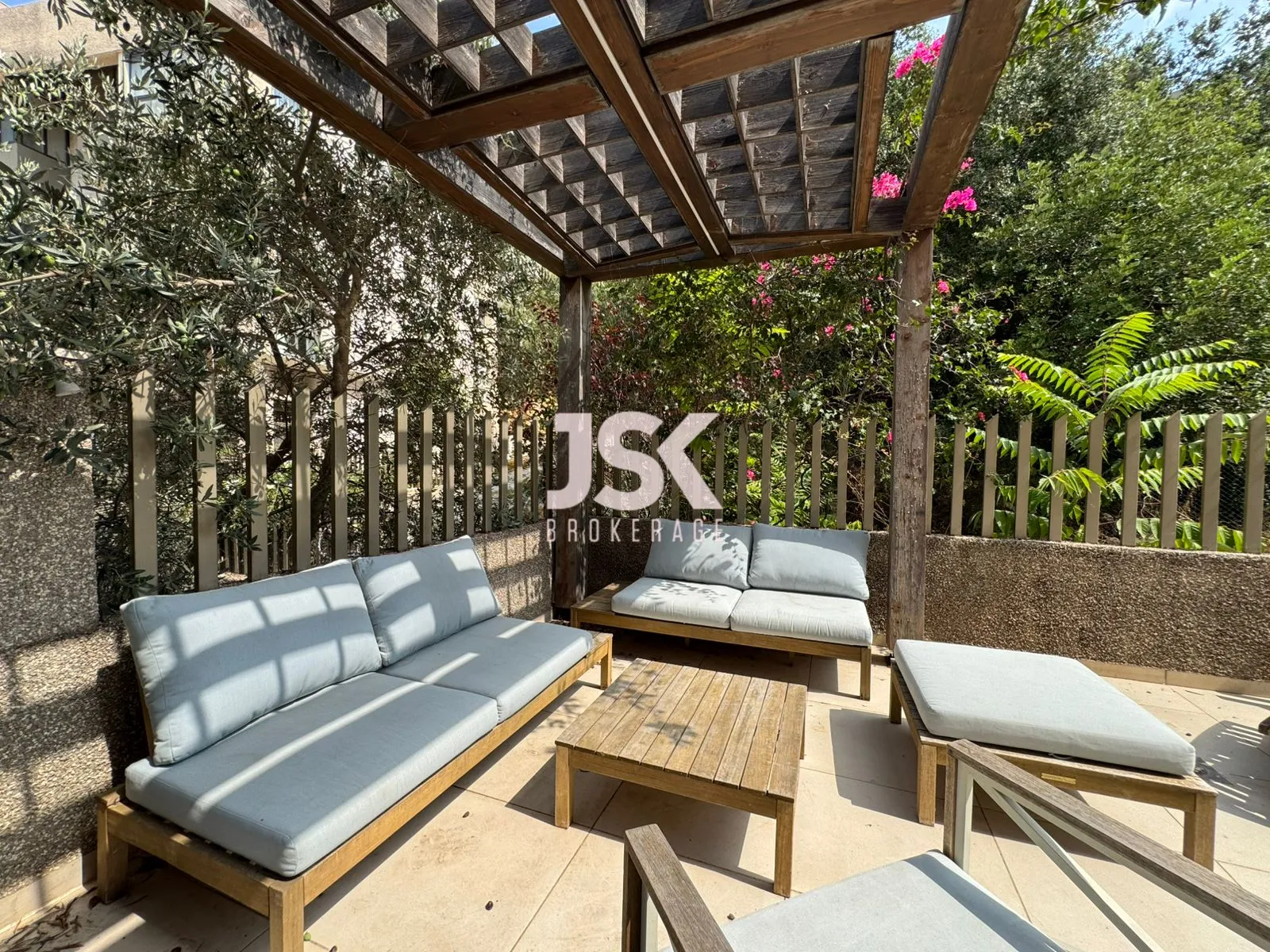 Apartment for Rent in Mansourieh