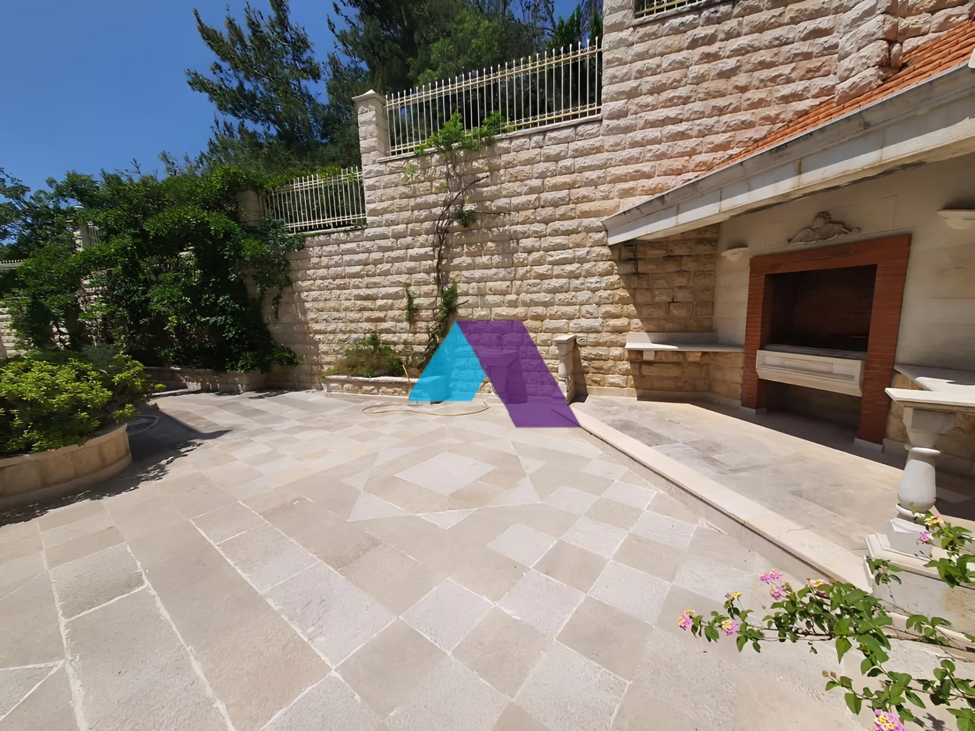 Villa for Sale in Keserwan District - 8 bed, 10 bath