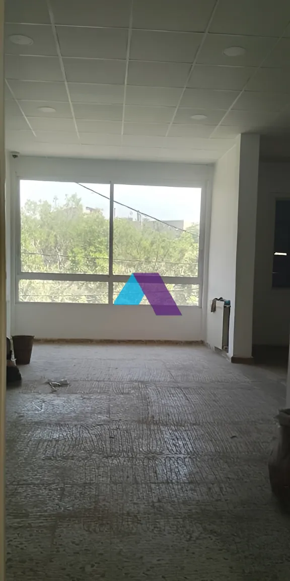 Building for Sale in Remeil