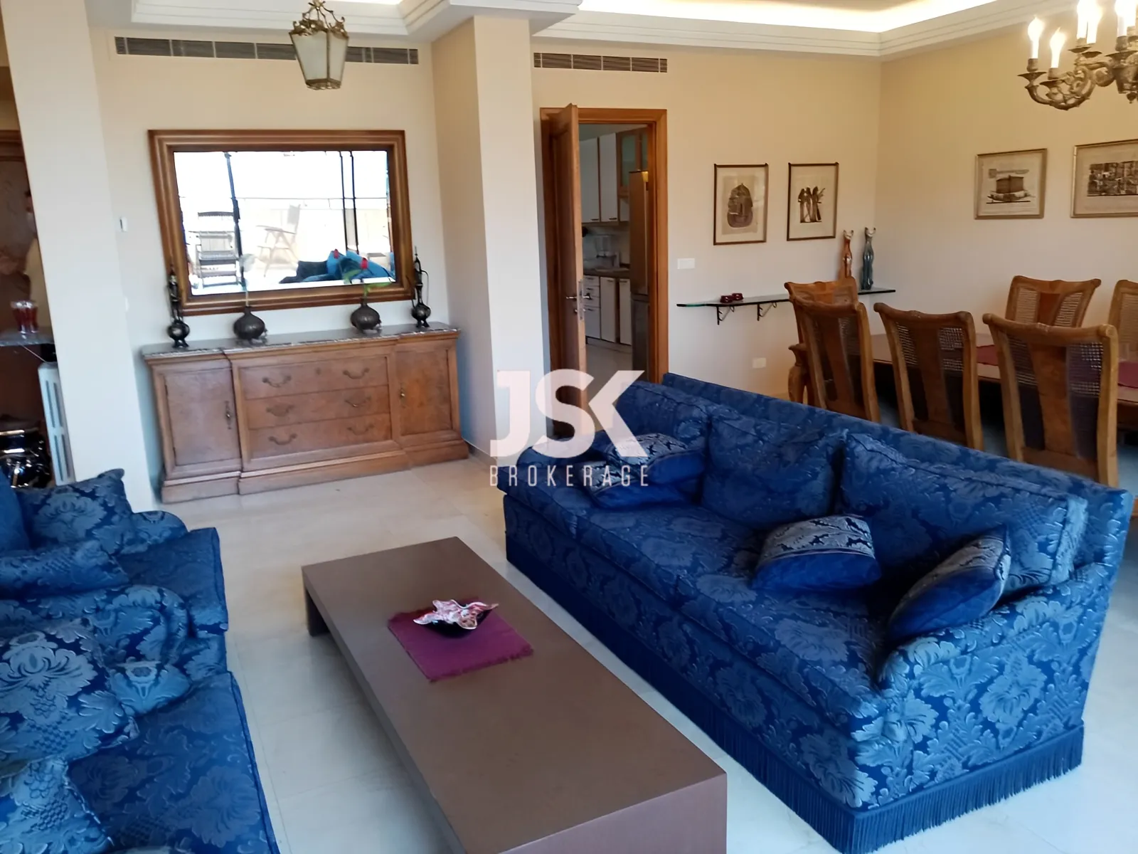 Apartment for Sale in Sioufi