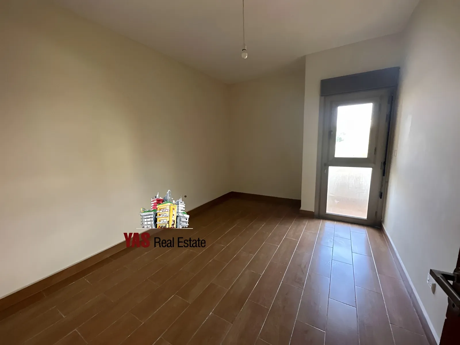Apartment for Sale in Ballouneh - 3 bed, 4 bath