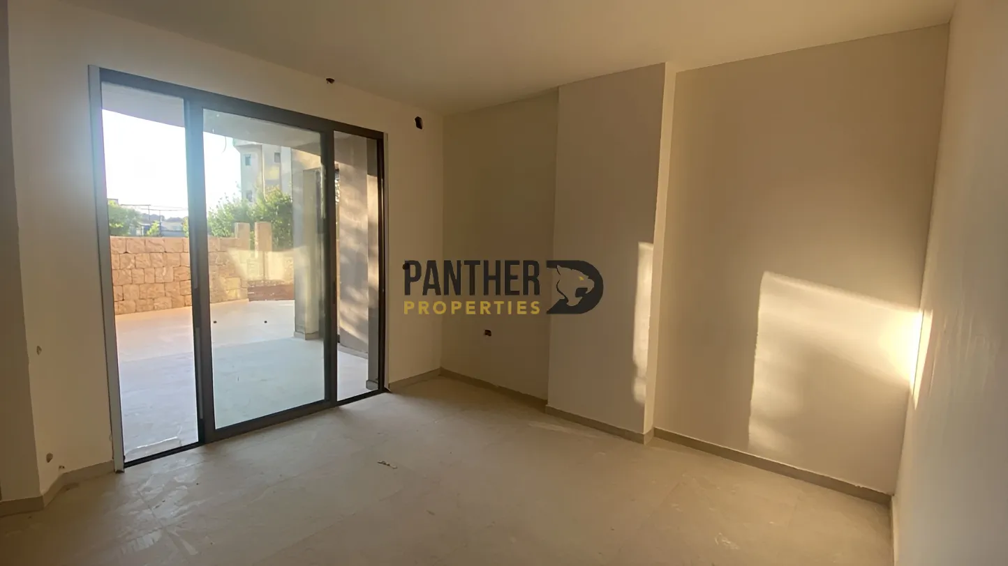 Apartment for sale in Jouret El Ballout, Lebanon - 2 bed, 3 bath