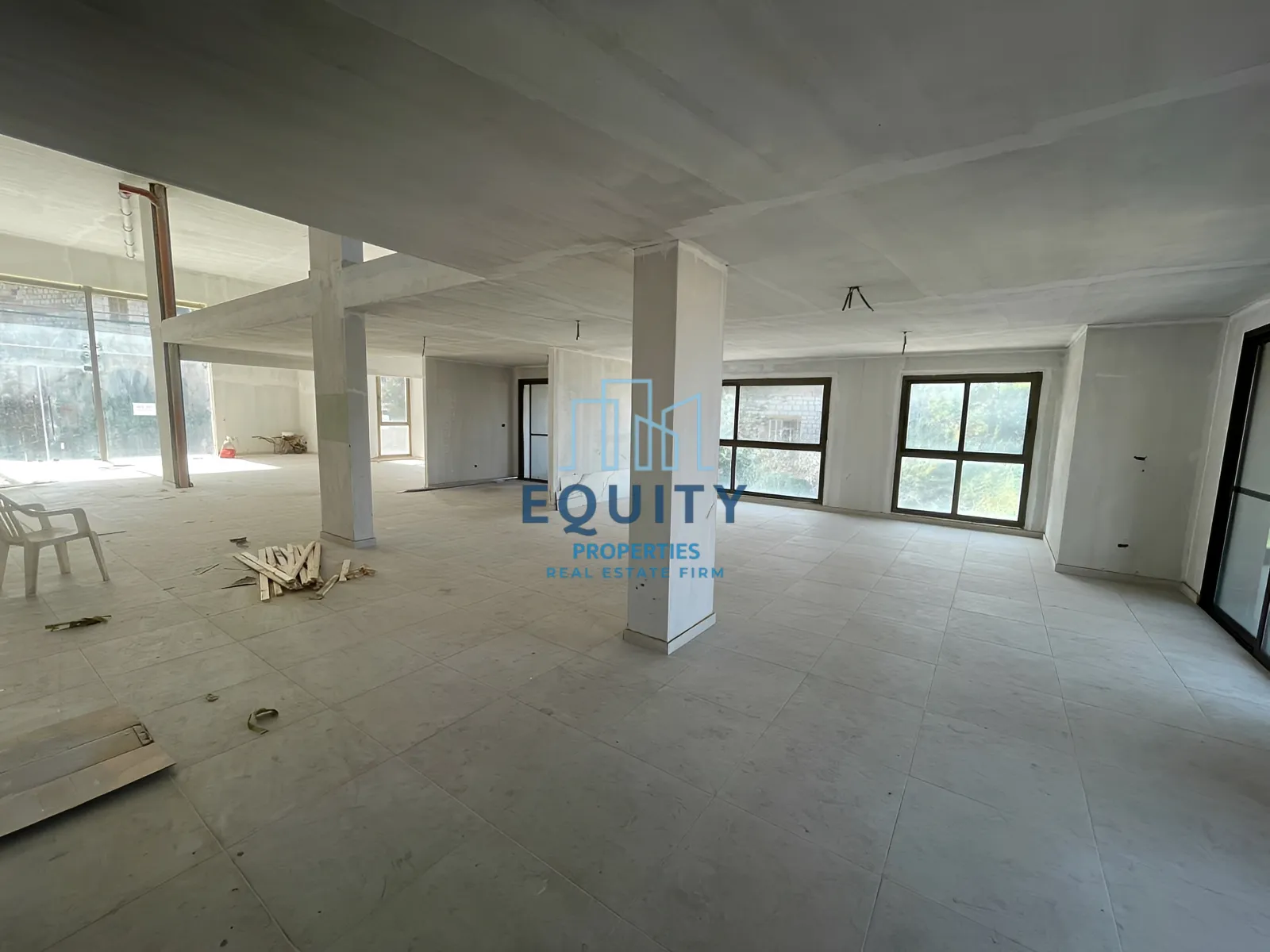 Shop for rent in Kornet Chehwan