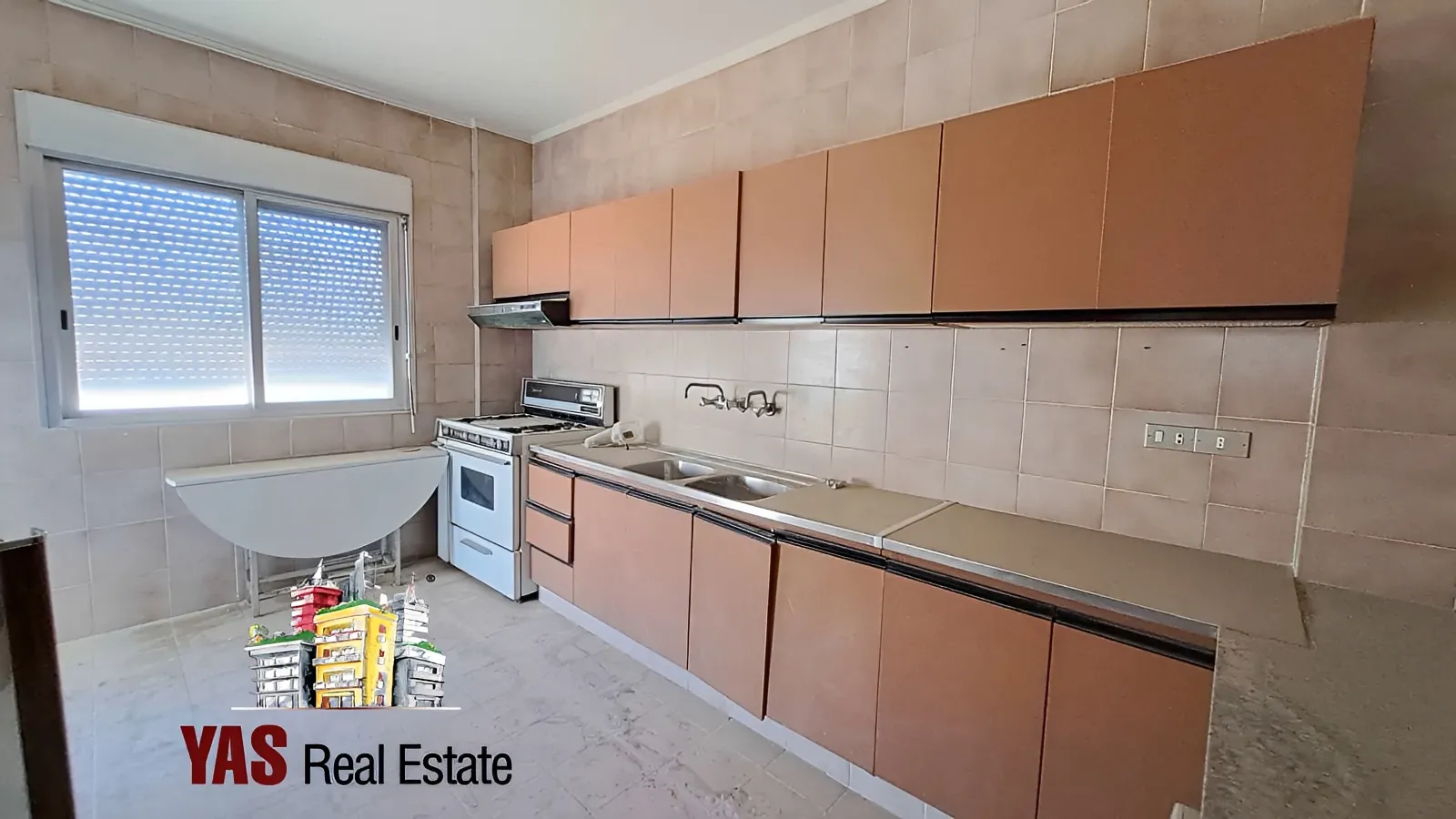 Apartment for Sale in Ballouneh