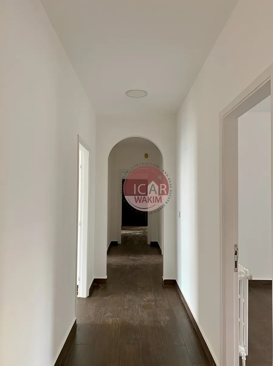Office for rent in Jdeideh