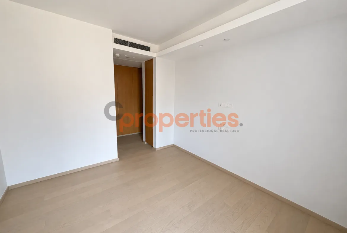 Apartment for Sale in Saifi Village