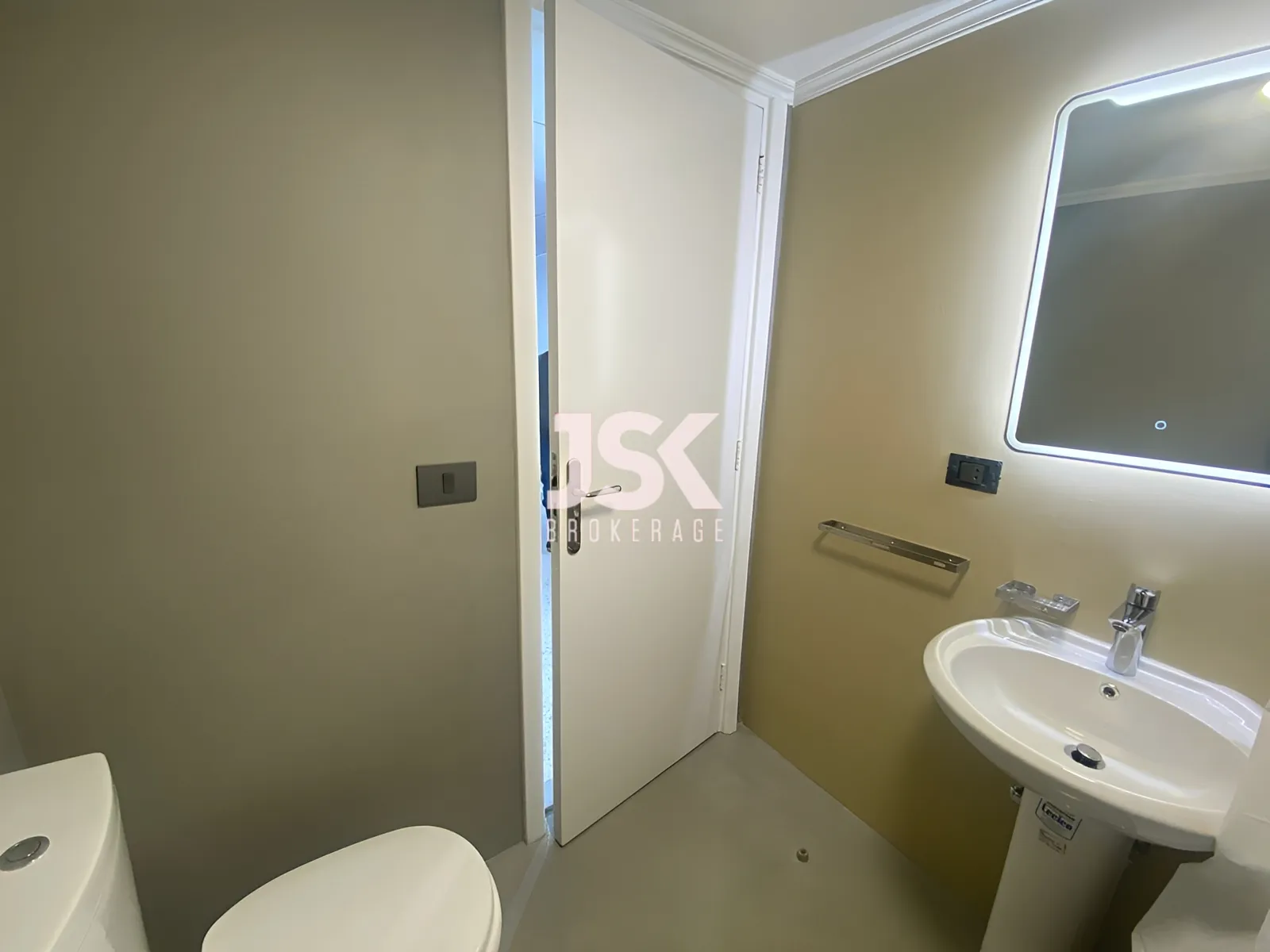Apartment for Rent in Achrafieh