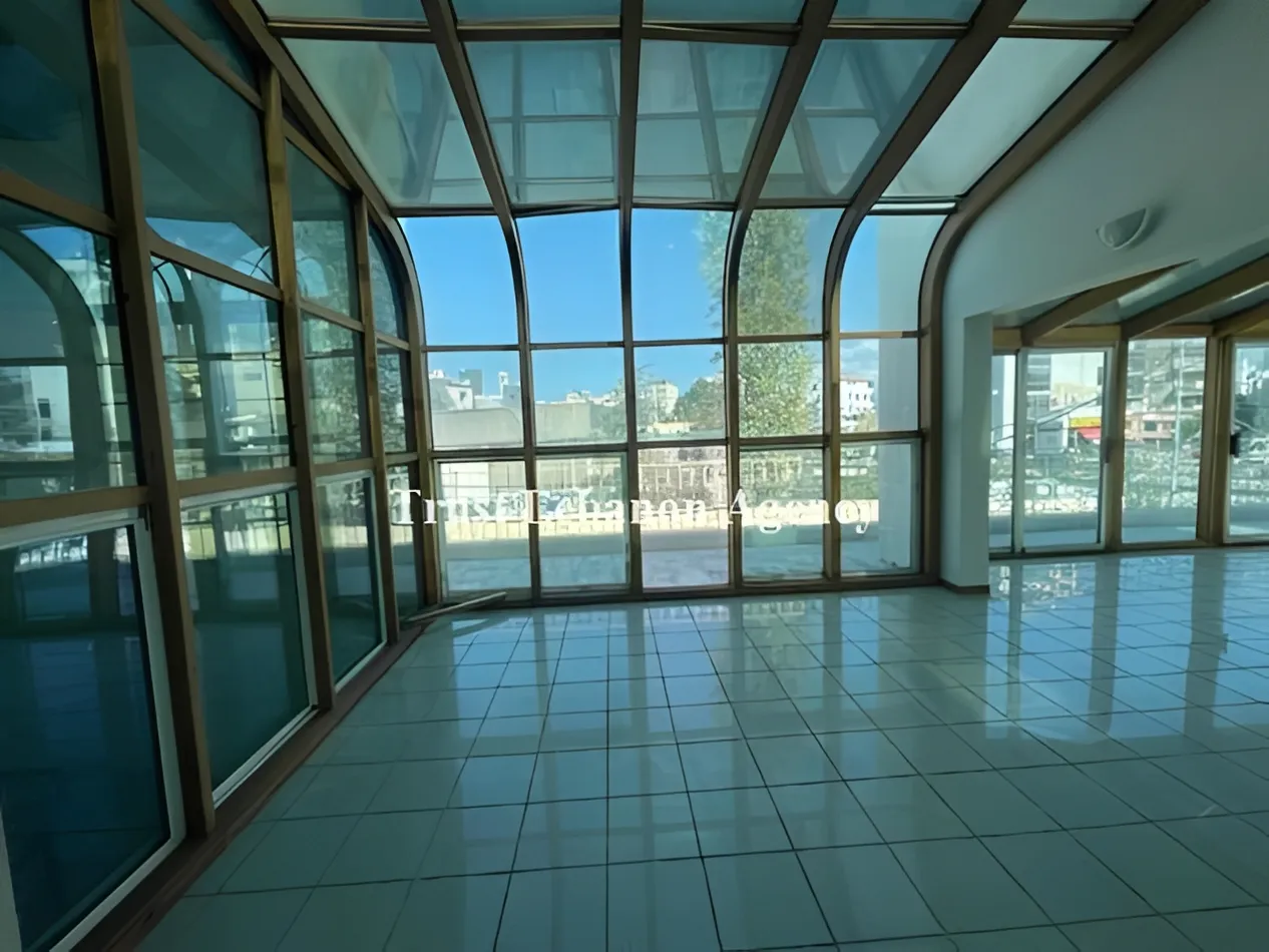 Office for rent in Baabda, Furn Al Chebak