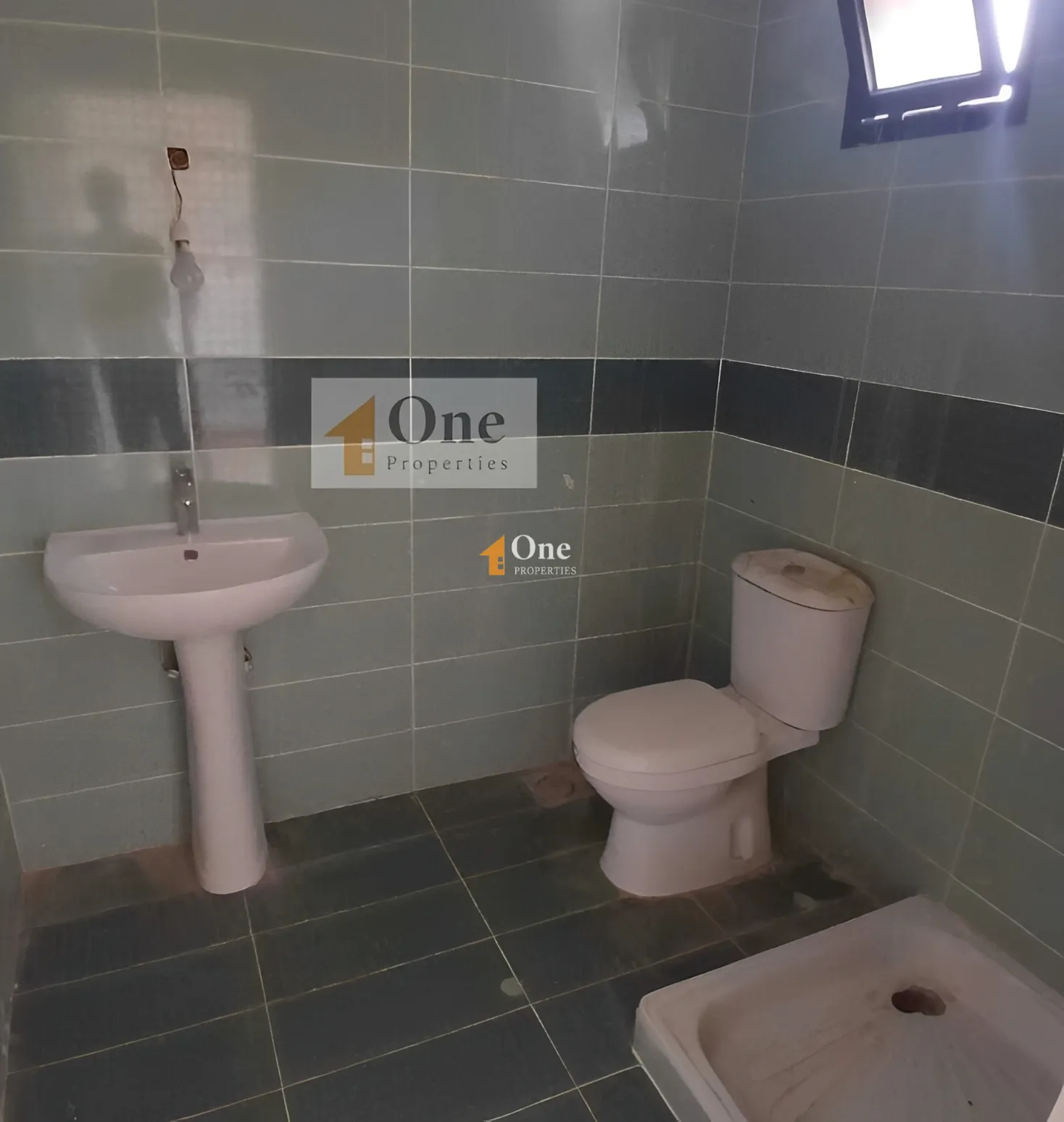 Apartment for sale in Ain Aalaq, Lebanon - 3 bed, 2 bath