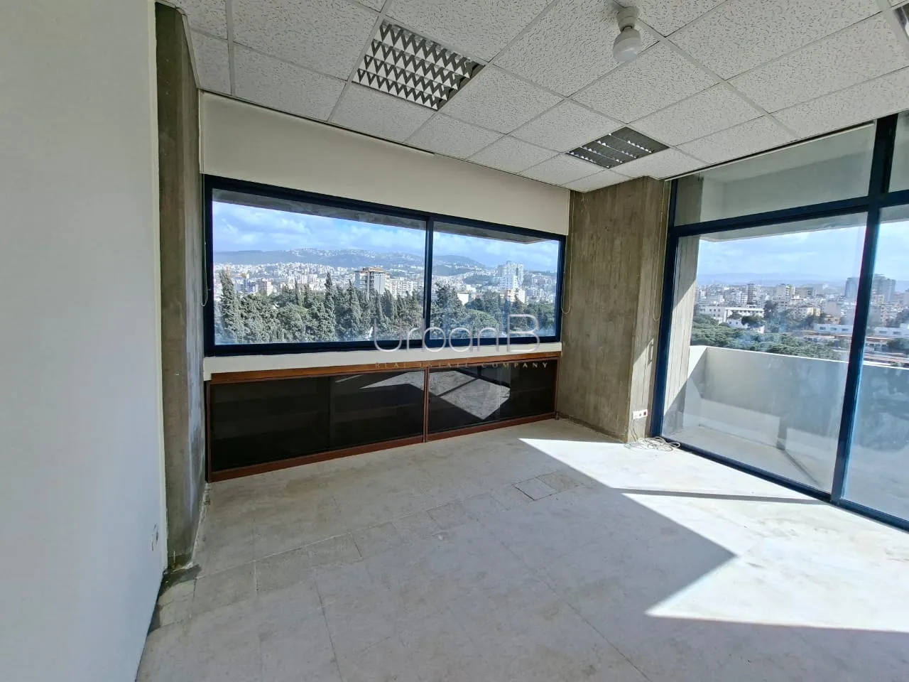 Office for rent in Dekwaneh, lebanon