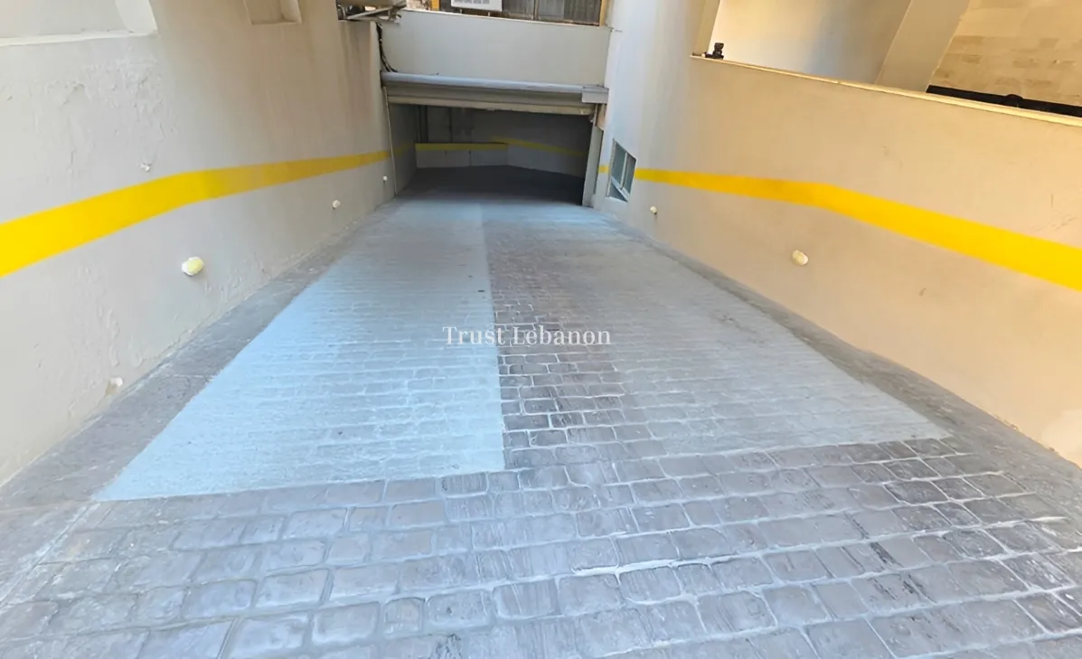 Apartment for sale in Hamra, Beirut, Lebanon - 3 bed, 3 bath