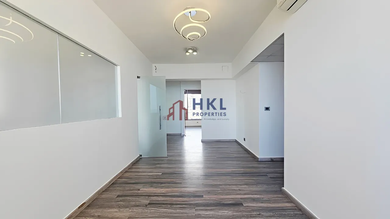 Office for rent in Ain Al Mraiseh, Beirut, Lebanon