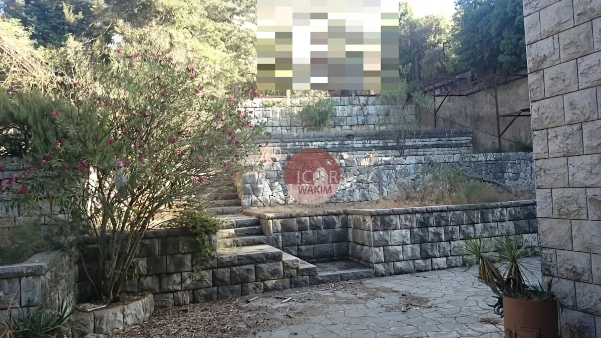 Villa for Sale in Beit Meri