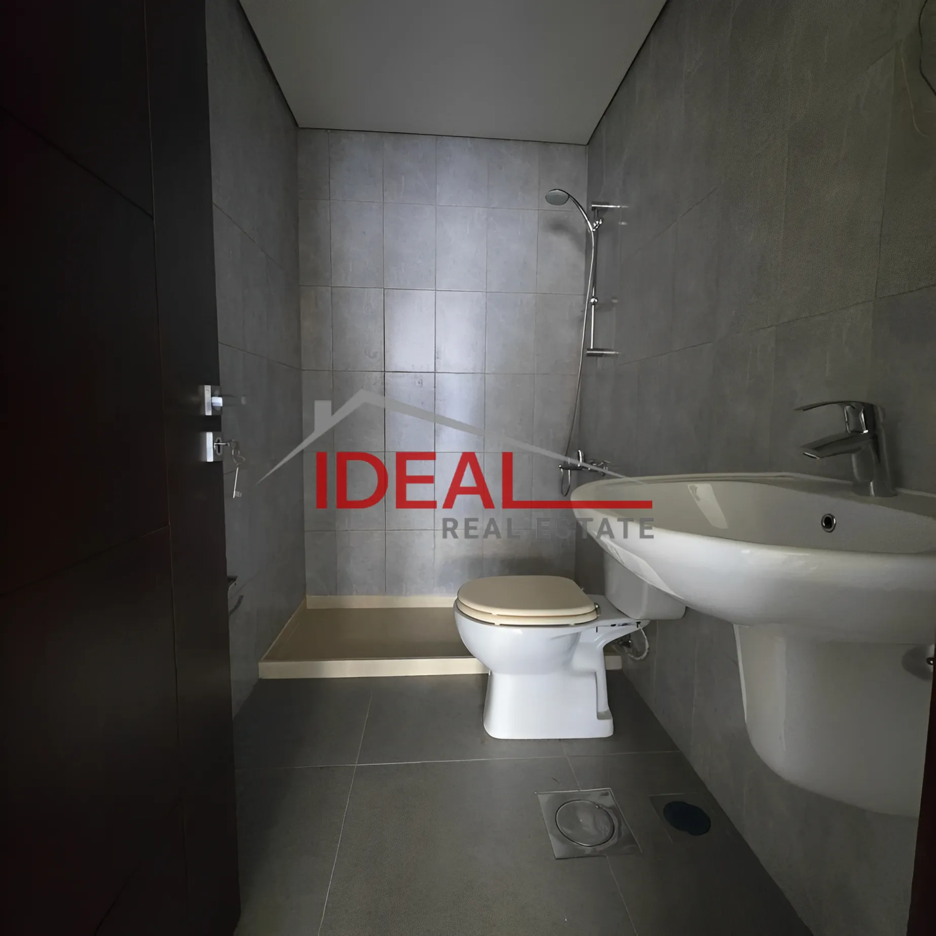 Office for Rent in Forn El Chebbak, Lebanon