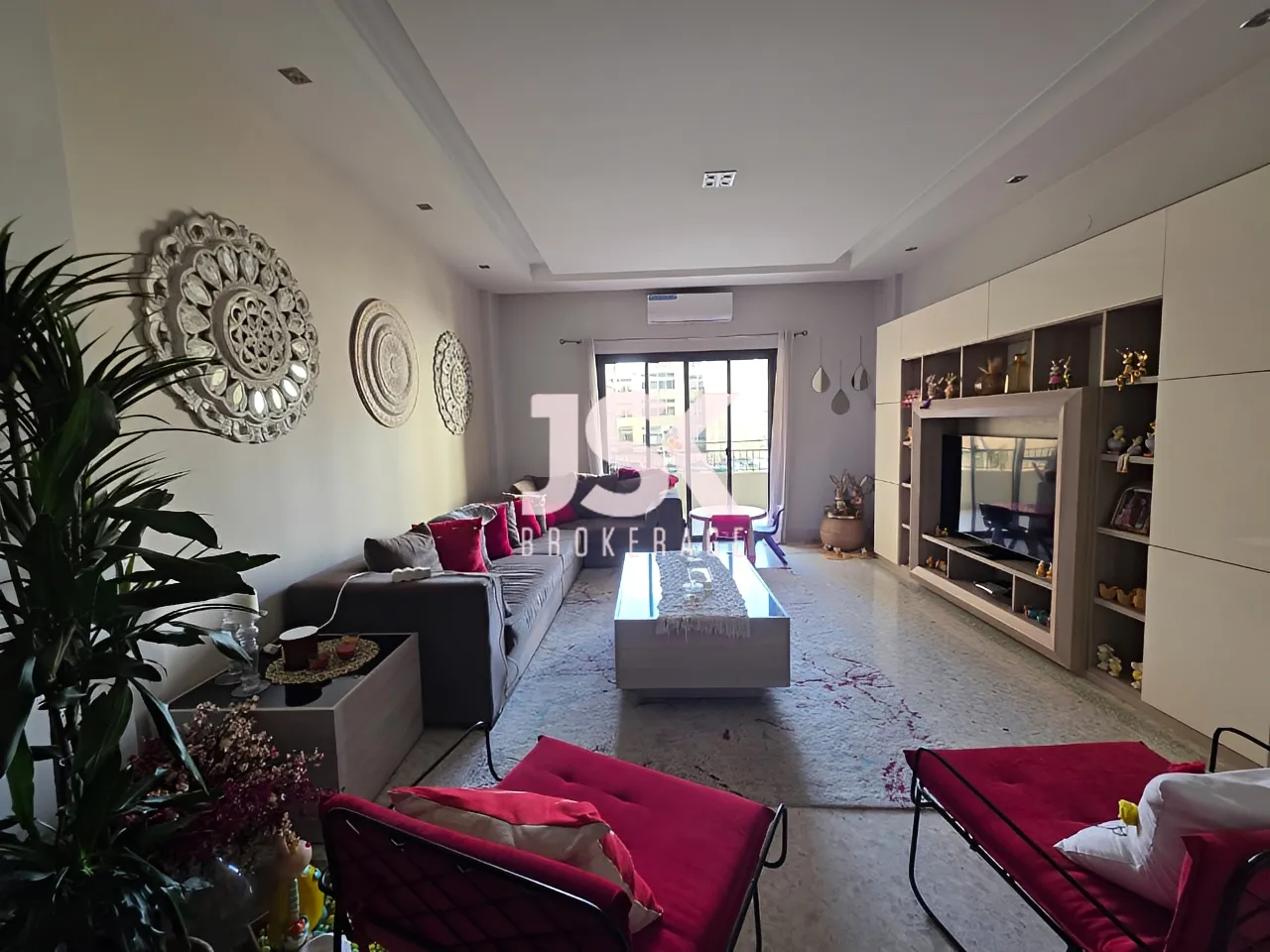 Apartment for Sale in Ain El Remmaneh