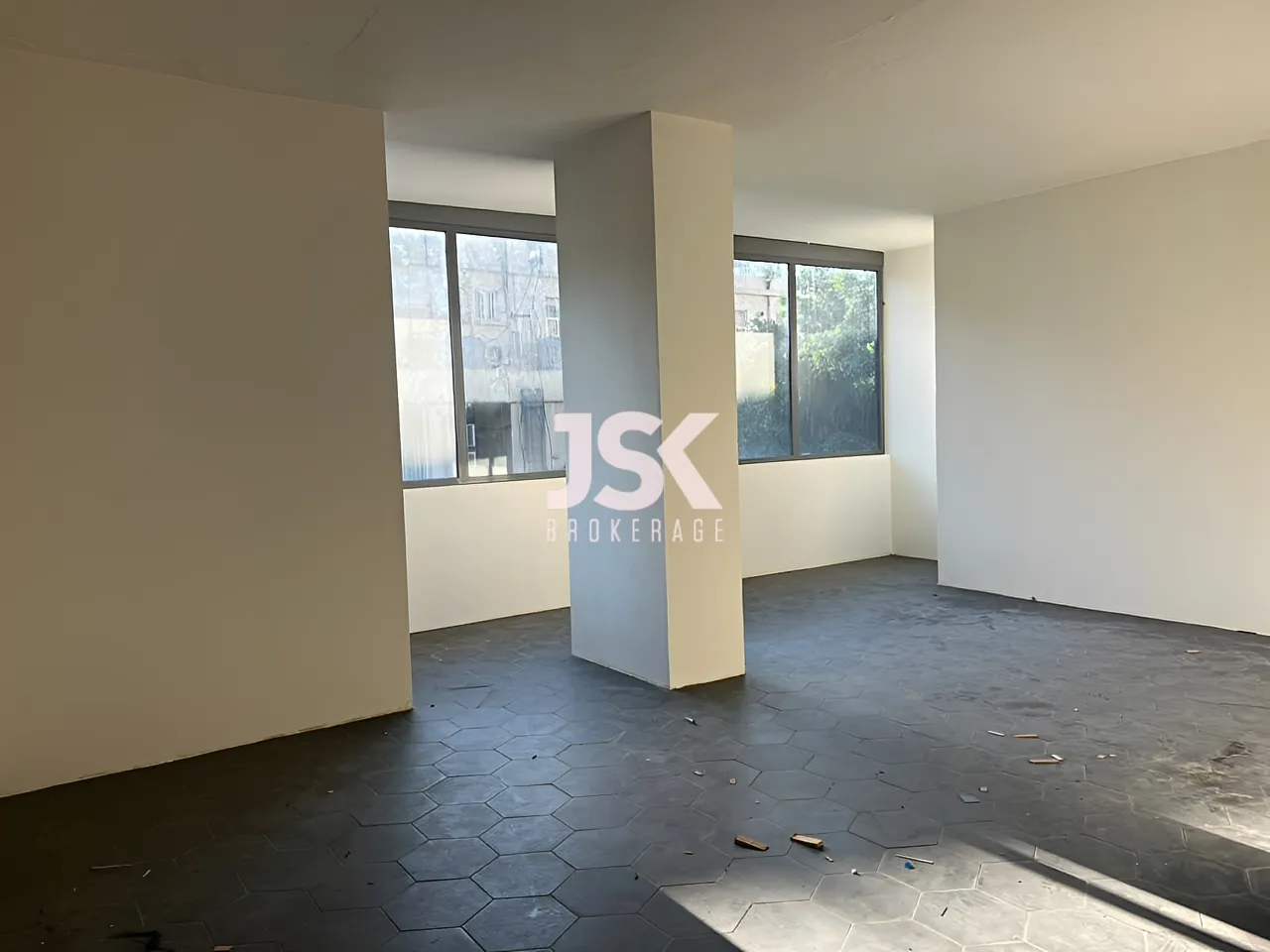 Building for Rent in Badaro