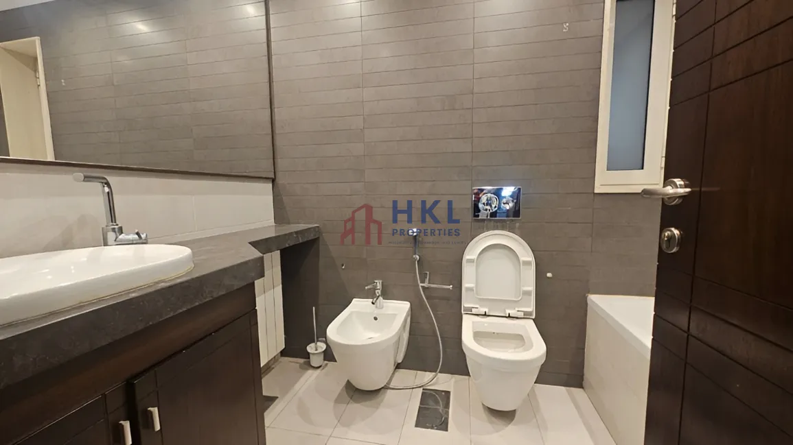 Apartment for rent in Clemenceau, Bayrut, Lebanon
