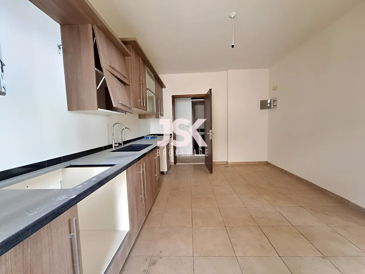 Apartment for Sale in Adma w Dafnah