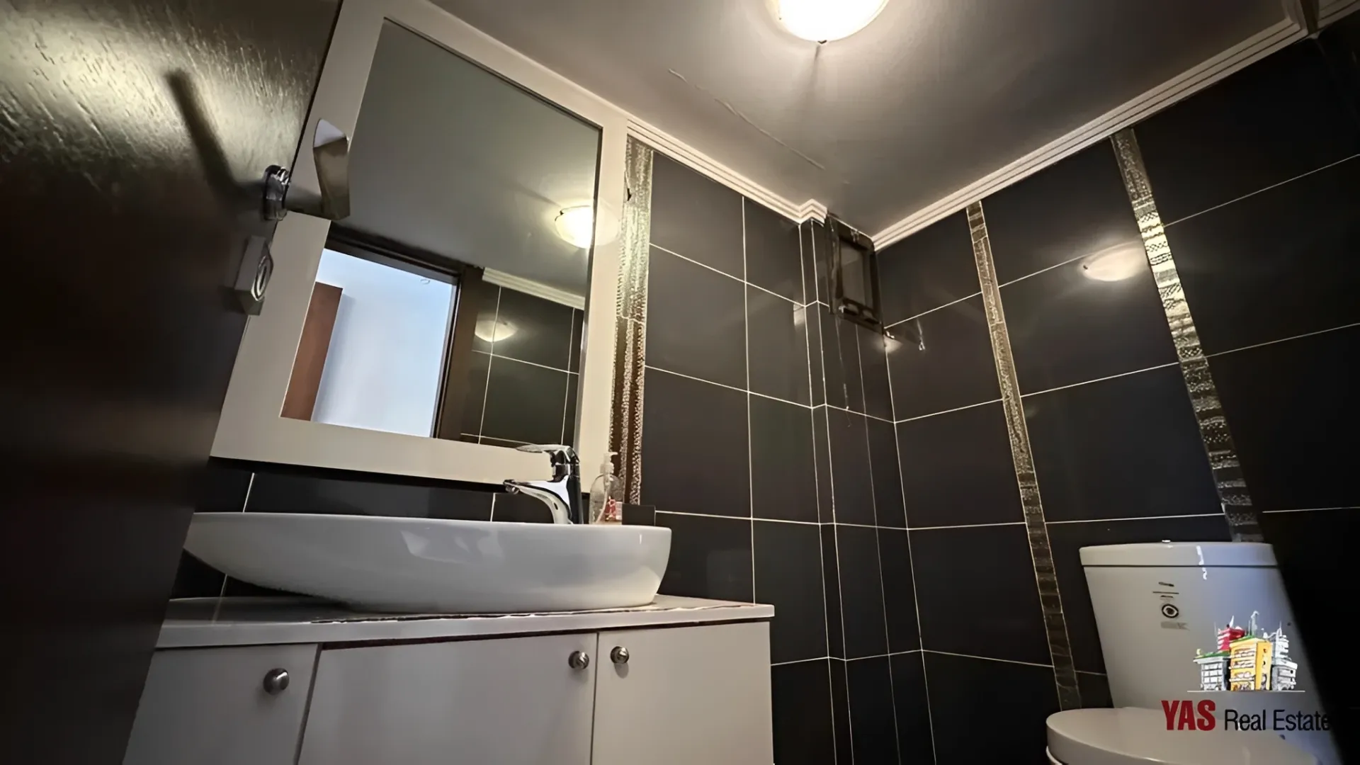 Apartment for Sale in Ballouneh
