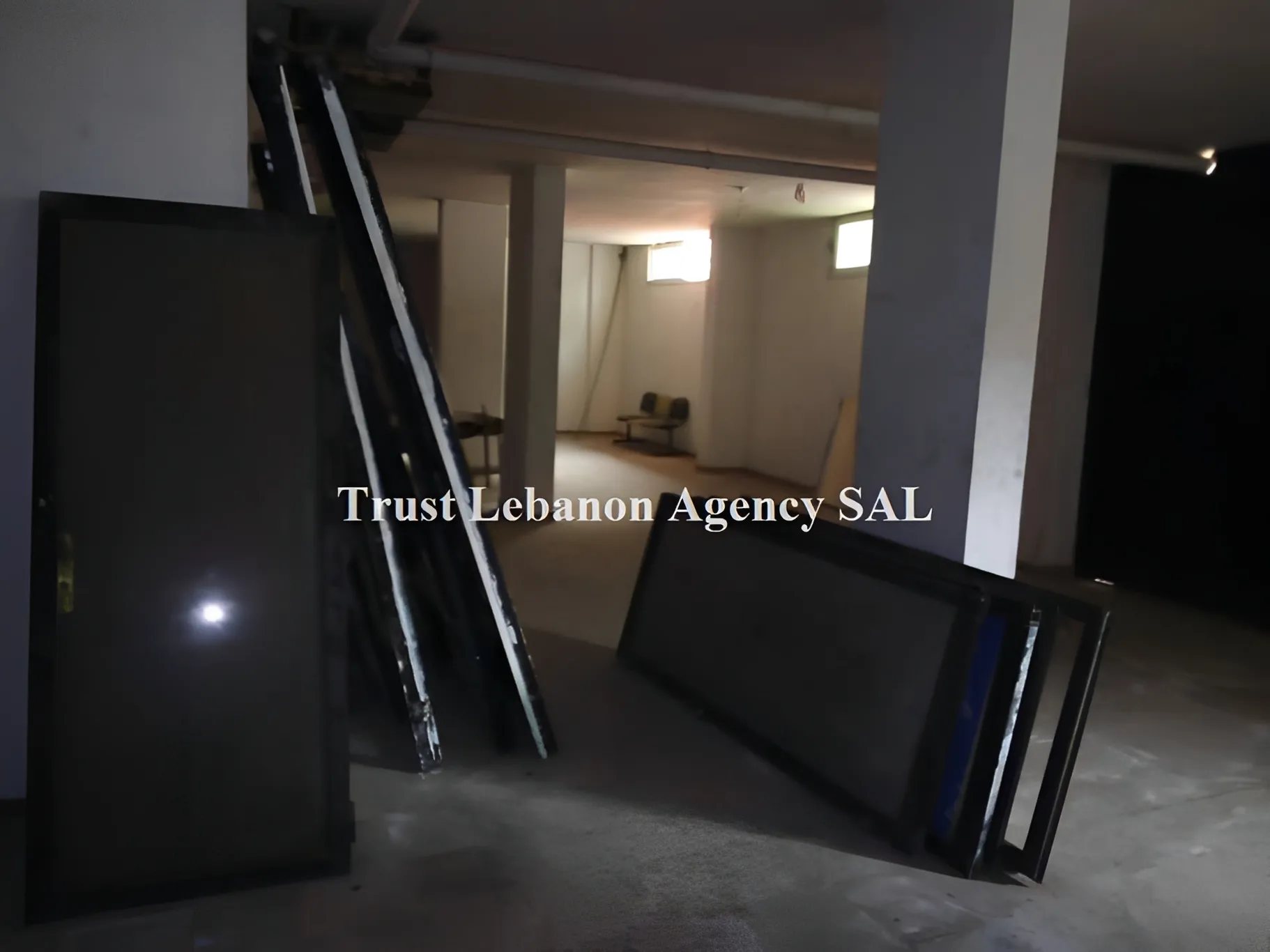 Commercial Property For Sale in Alay, Dohet Aramoun