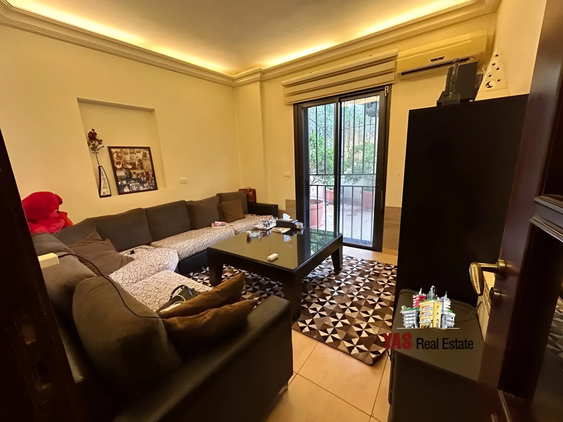 Apartment for Sale in Ballouneh