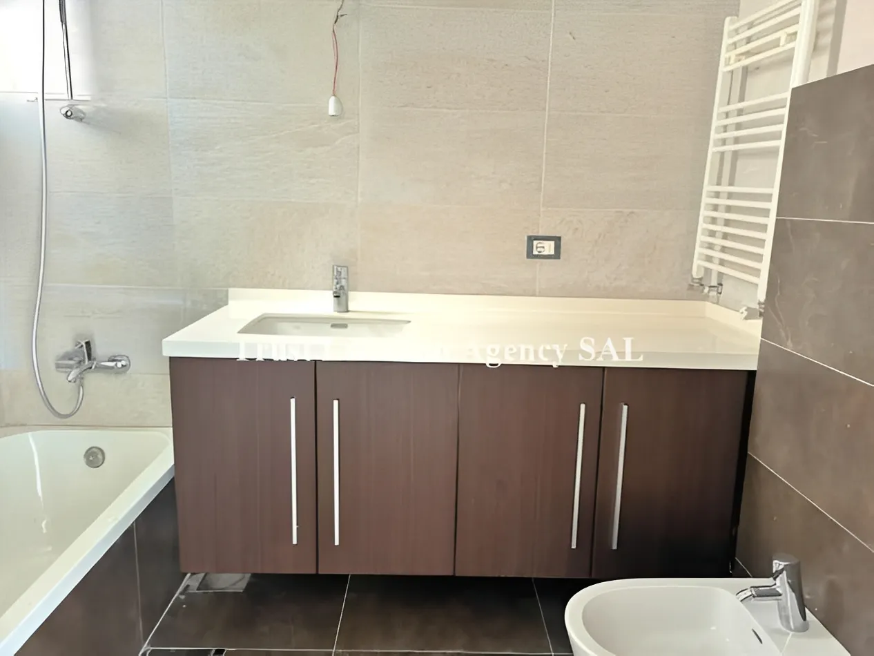 Apartment for Sale in Baabda, yarzeh