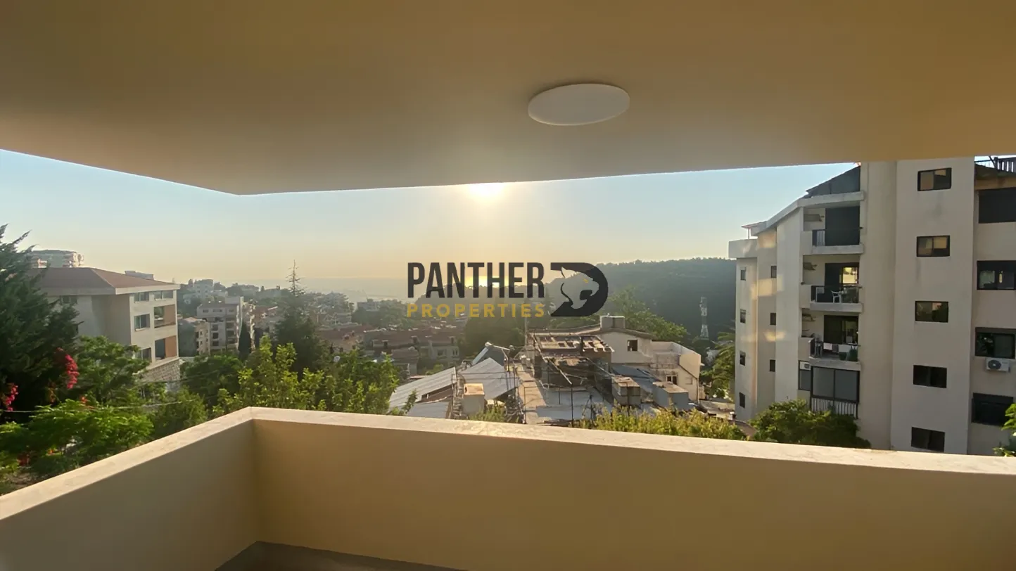Apartment for sale in Jouret El Ballout, Lebanon - 2 bed, 3 bath