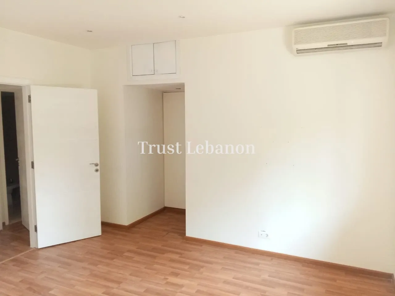 Apartment for rent in Dbayeh, Lebanon